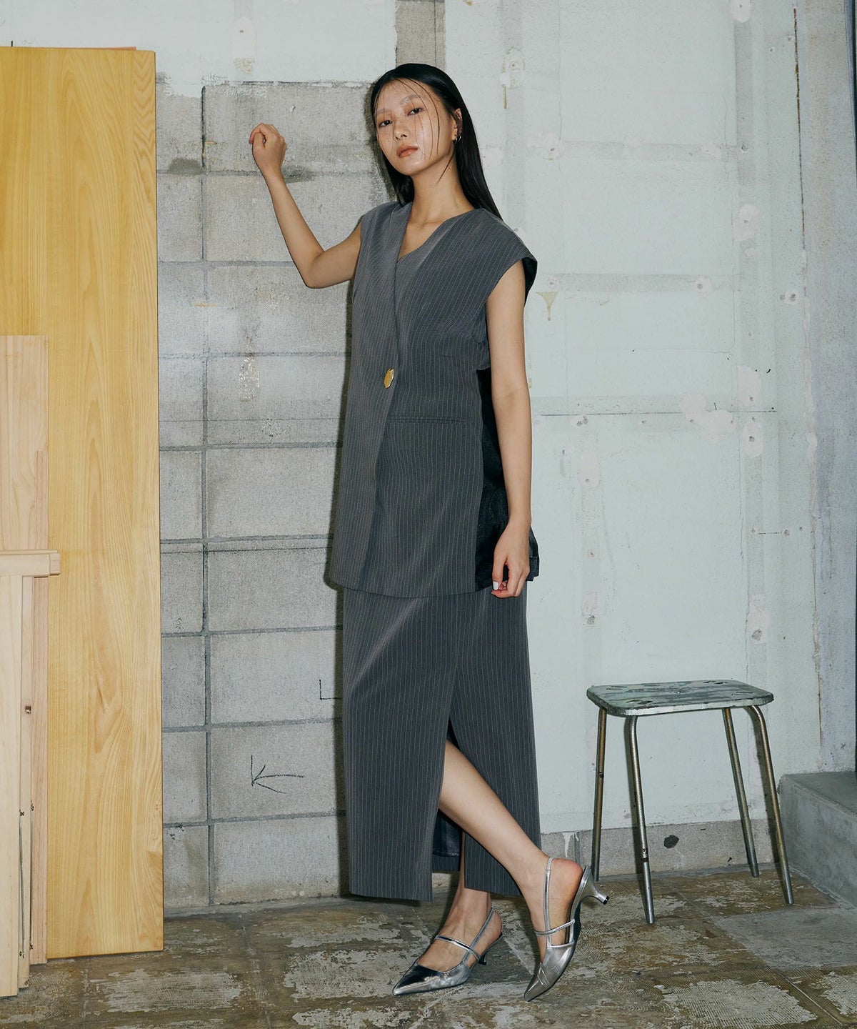 BACK SHEER GILET SETUP DRESS