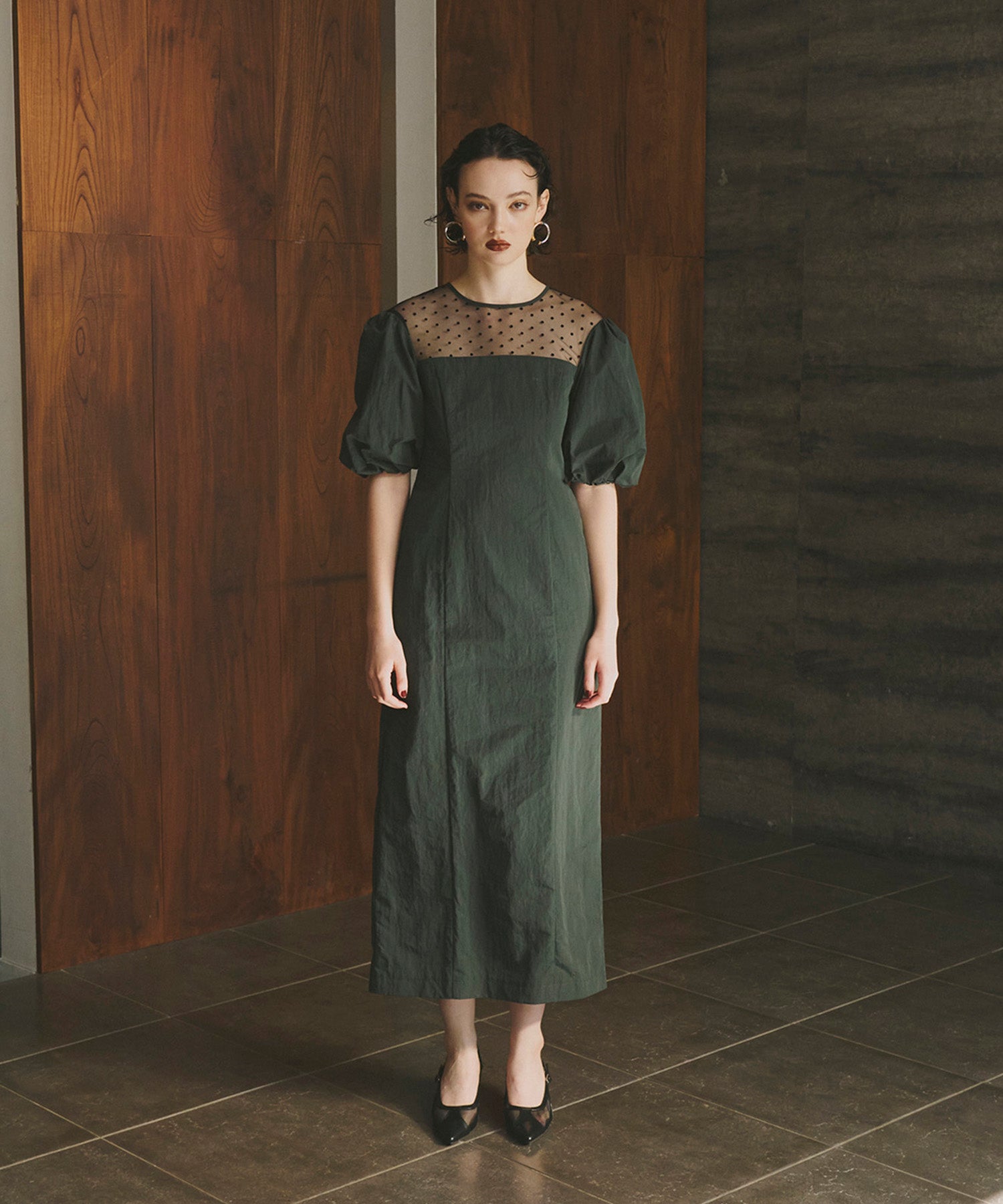 DECOLLETE DOT DRESS