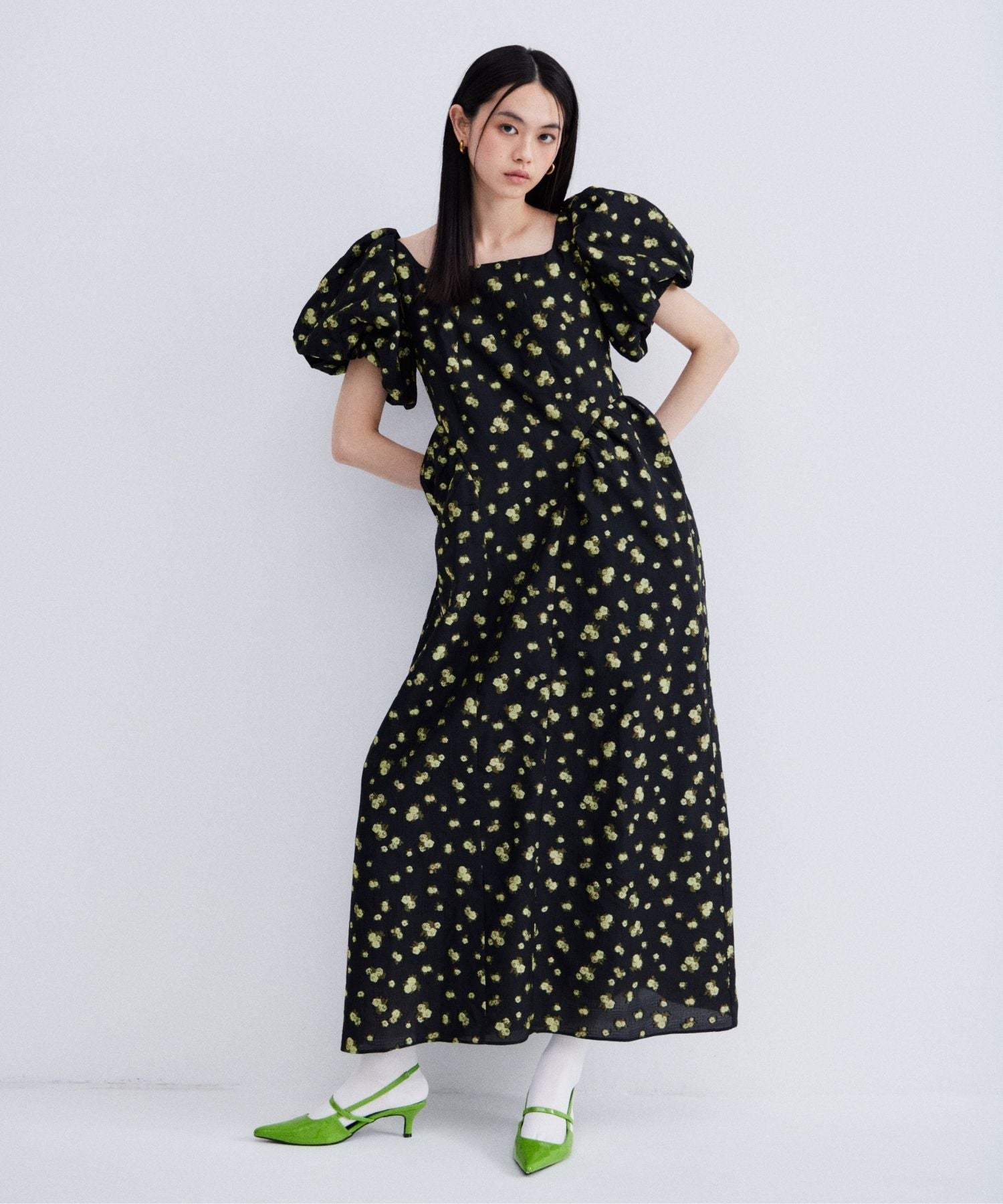 FLOWER JACQUARD FORME DRESS