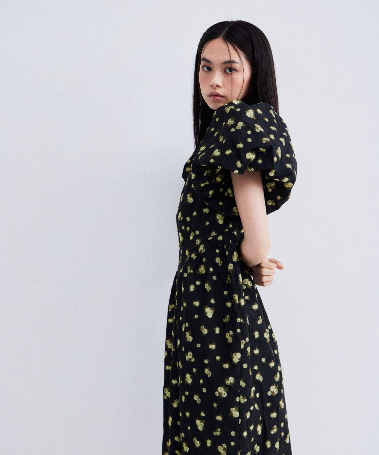 FLOWER JACQUARD FORME DRESS