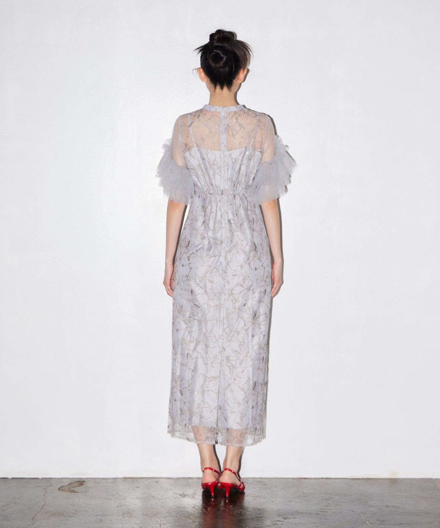 KEY NECK EMBROIDERY DRESS