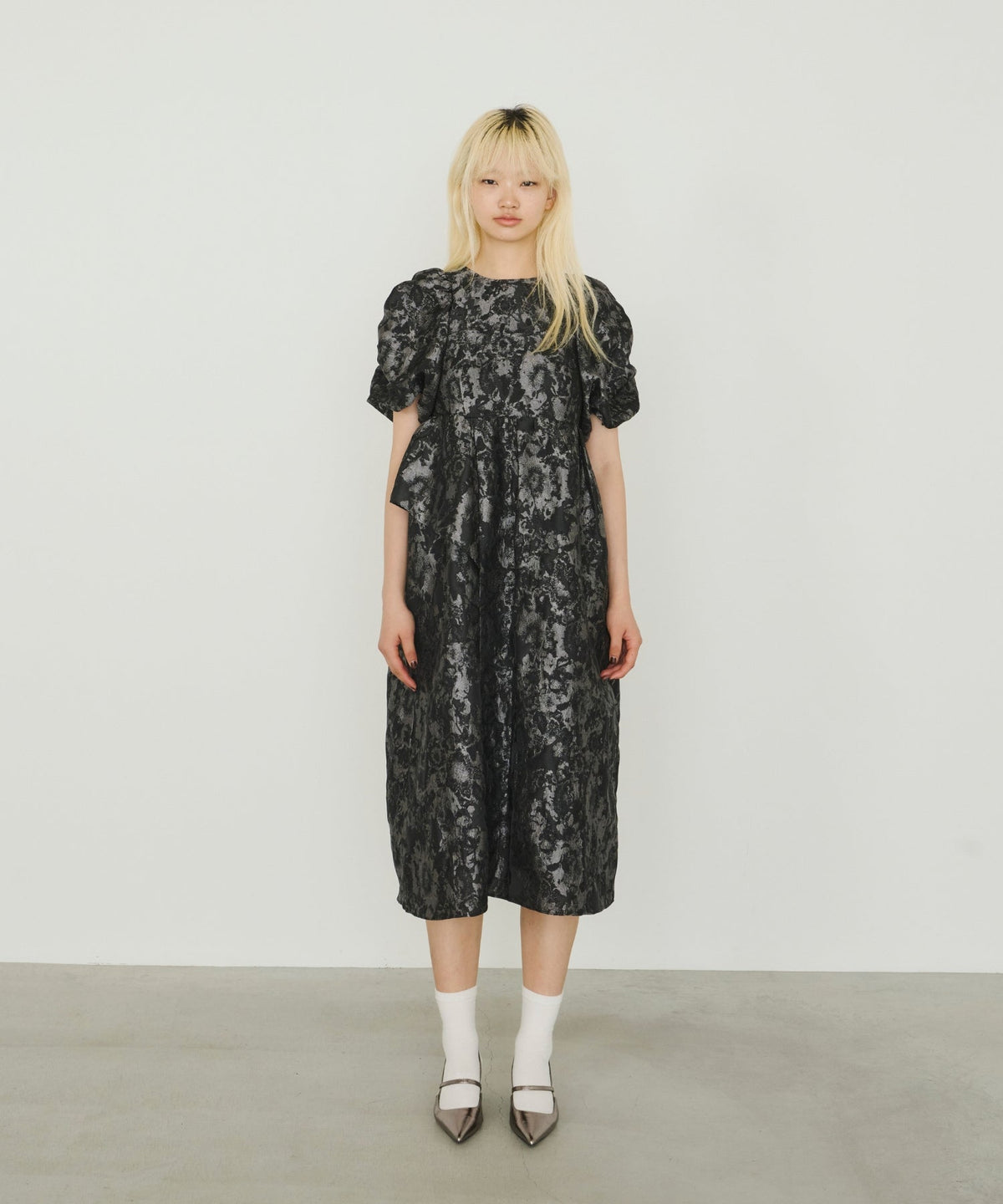 【POPUP】BUBBLE SLEEVE JACQUARD DRESS