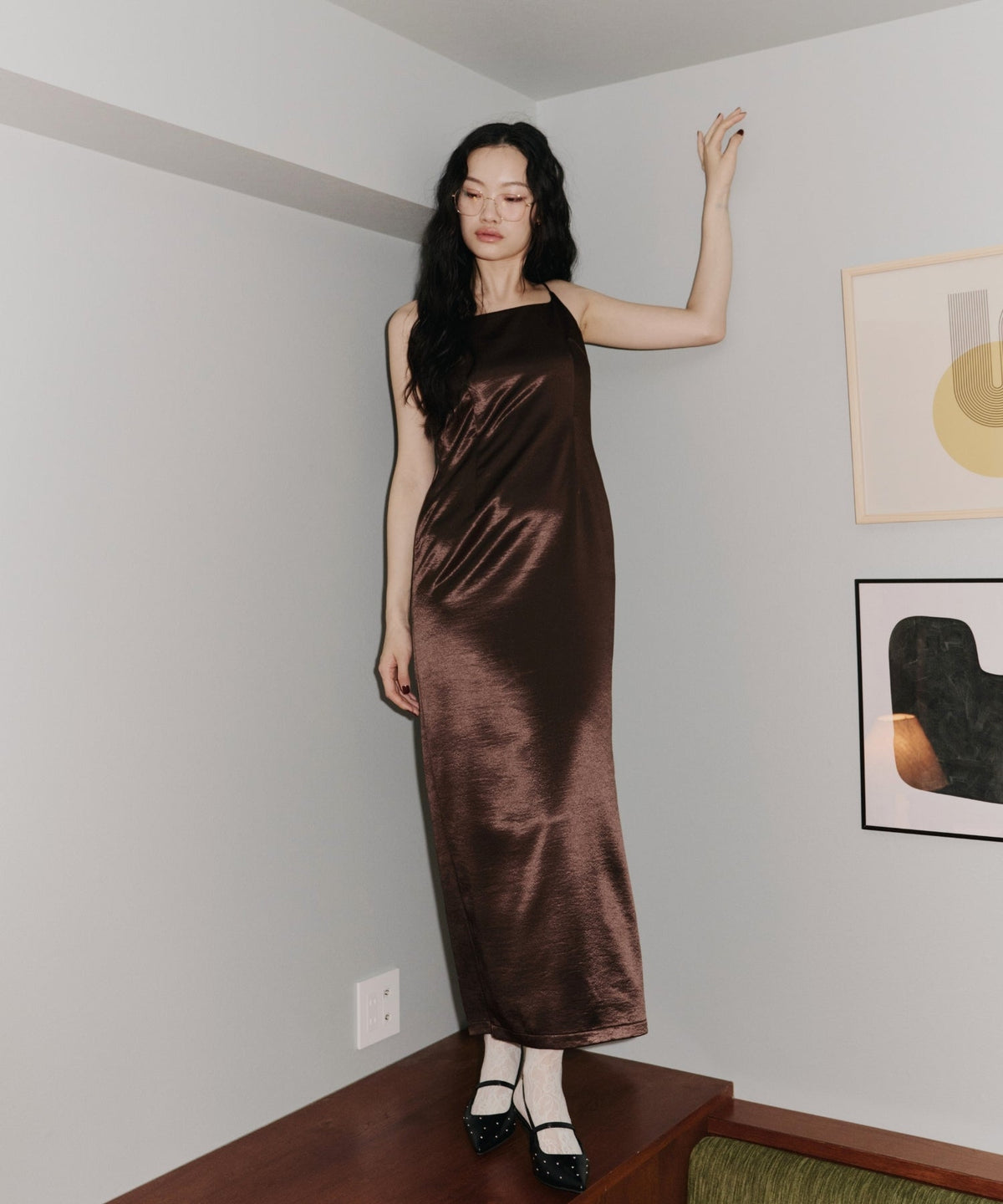 【POPUP】GLOSSY SATIN BACK RIBBON DRESS