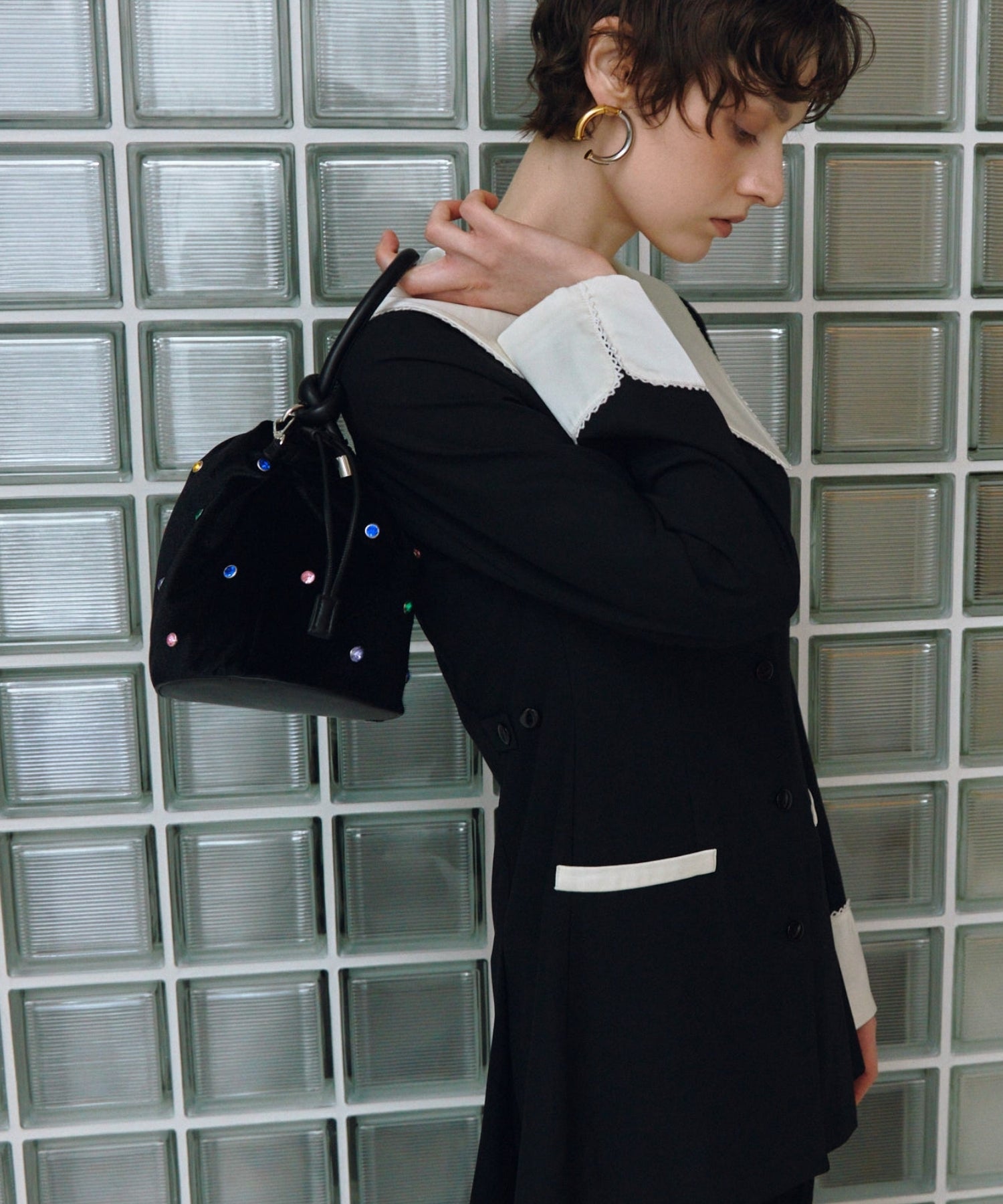 CONTRAST COLLAR SET UP DRESS