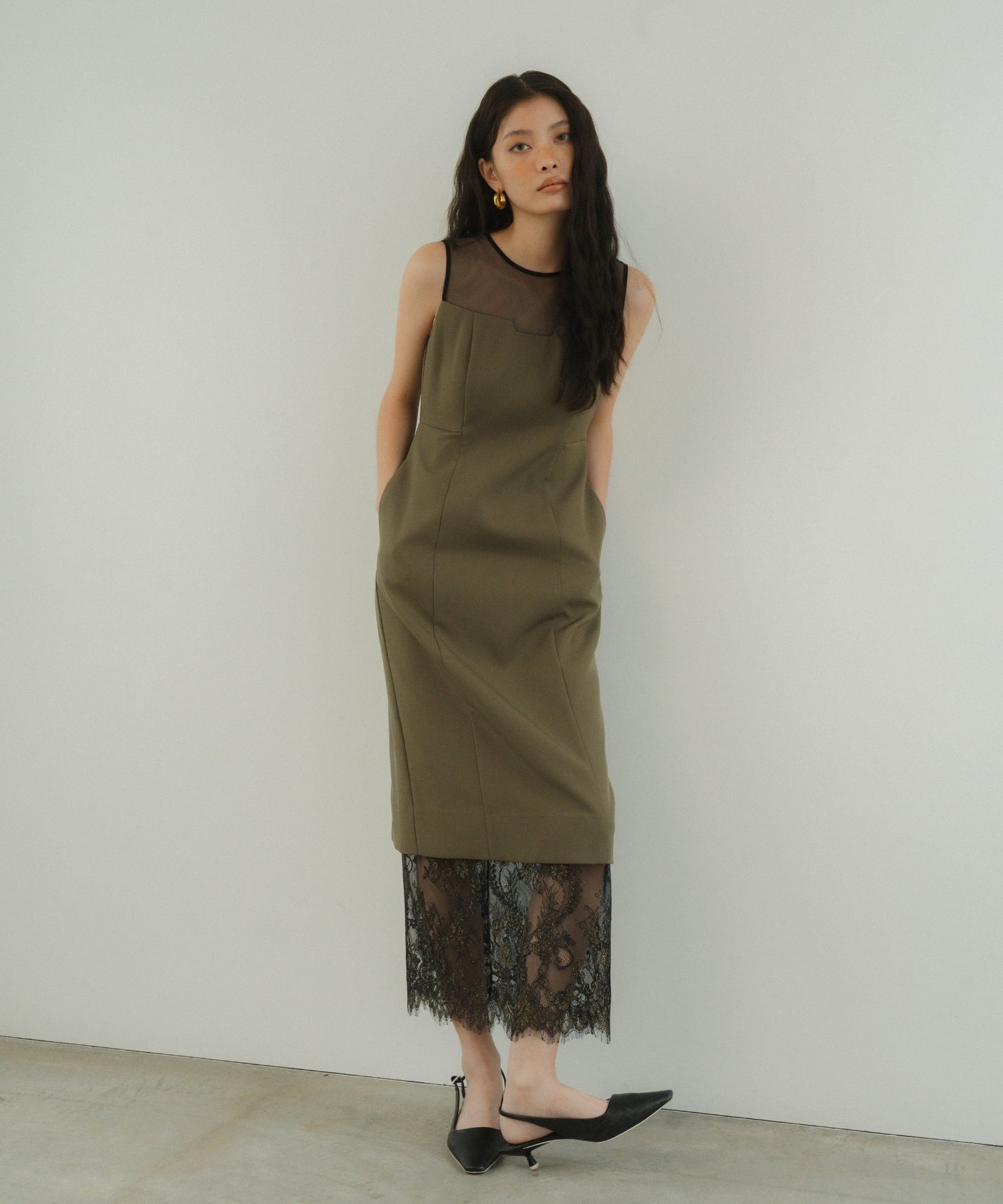 HEM LACE DRESS