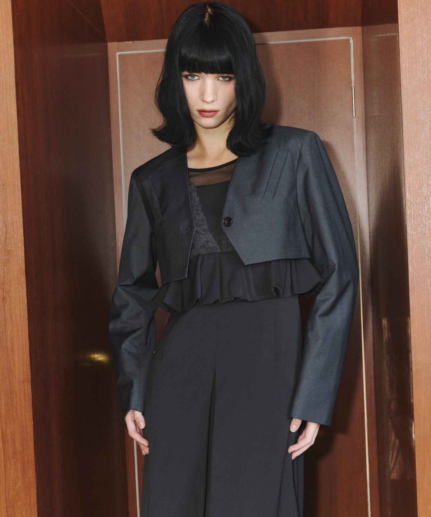 SLASH POCKETS CROPPED JACKET