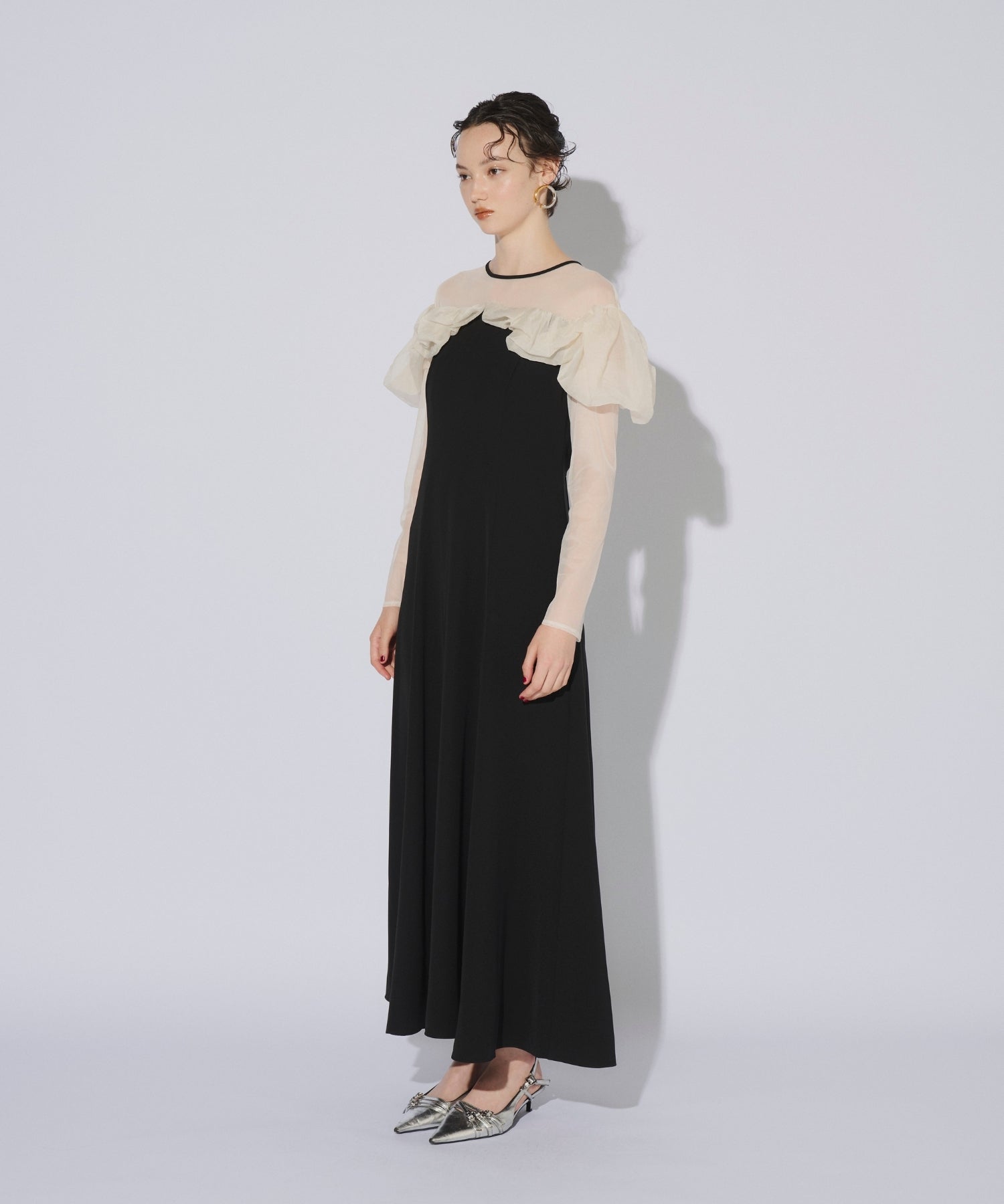 FRILLS FLARE DRESS