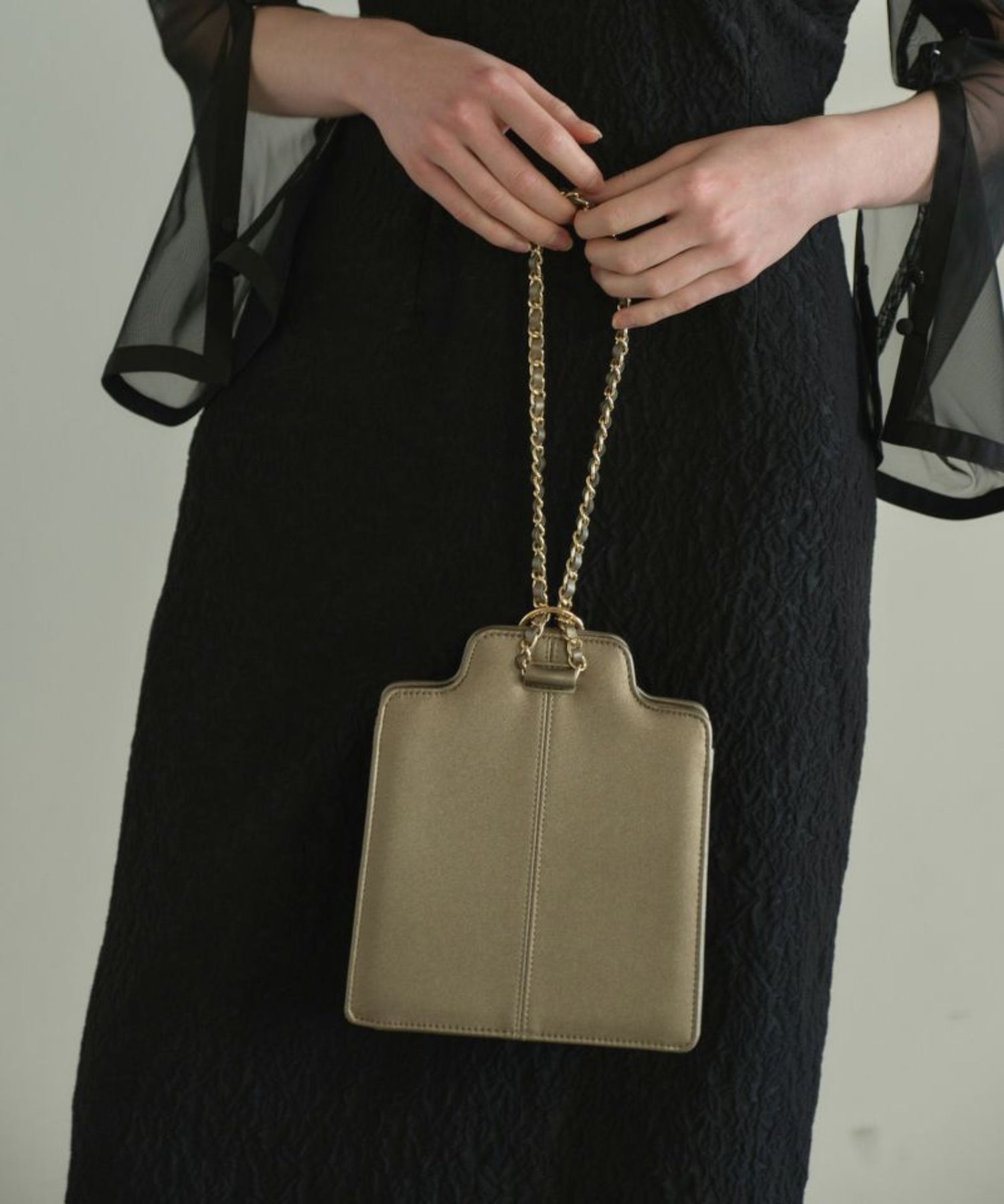ONE HANDLE SQUARE BAG