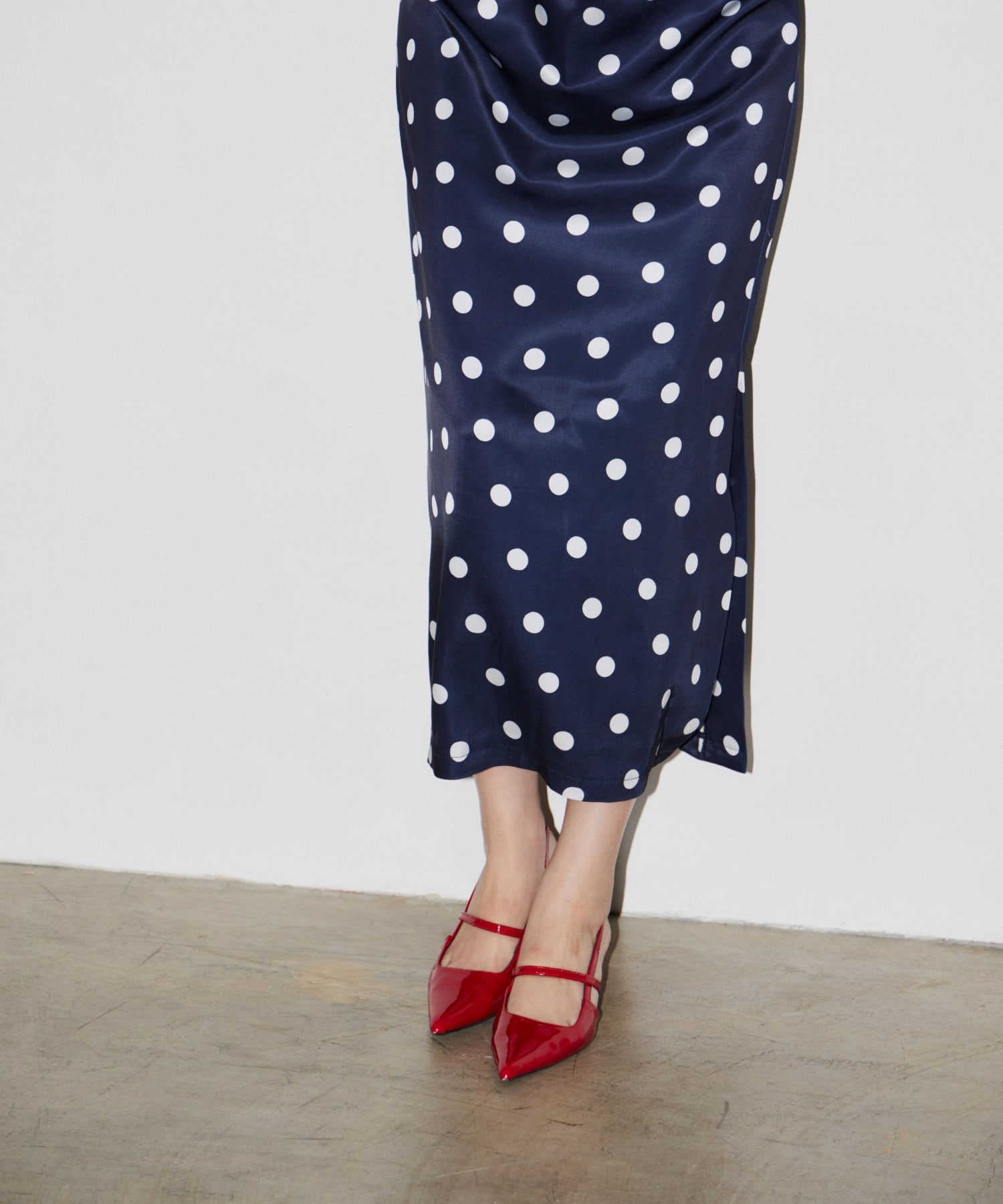 【POPUP】MINIMAL DOT SATIN DRESS
