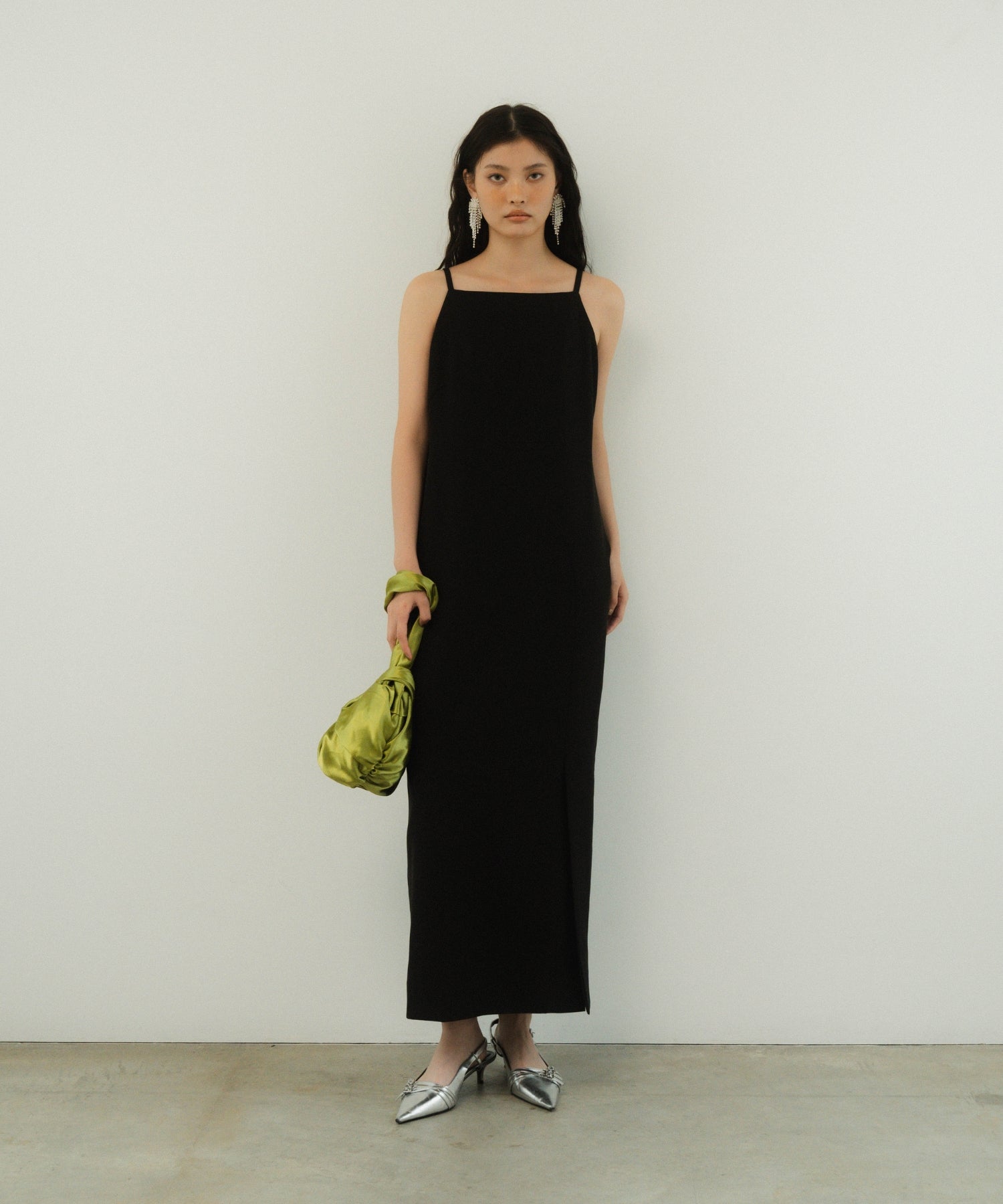 CUTTING CURVE DRESS