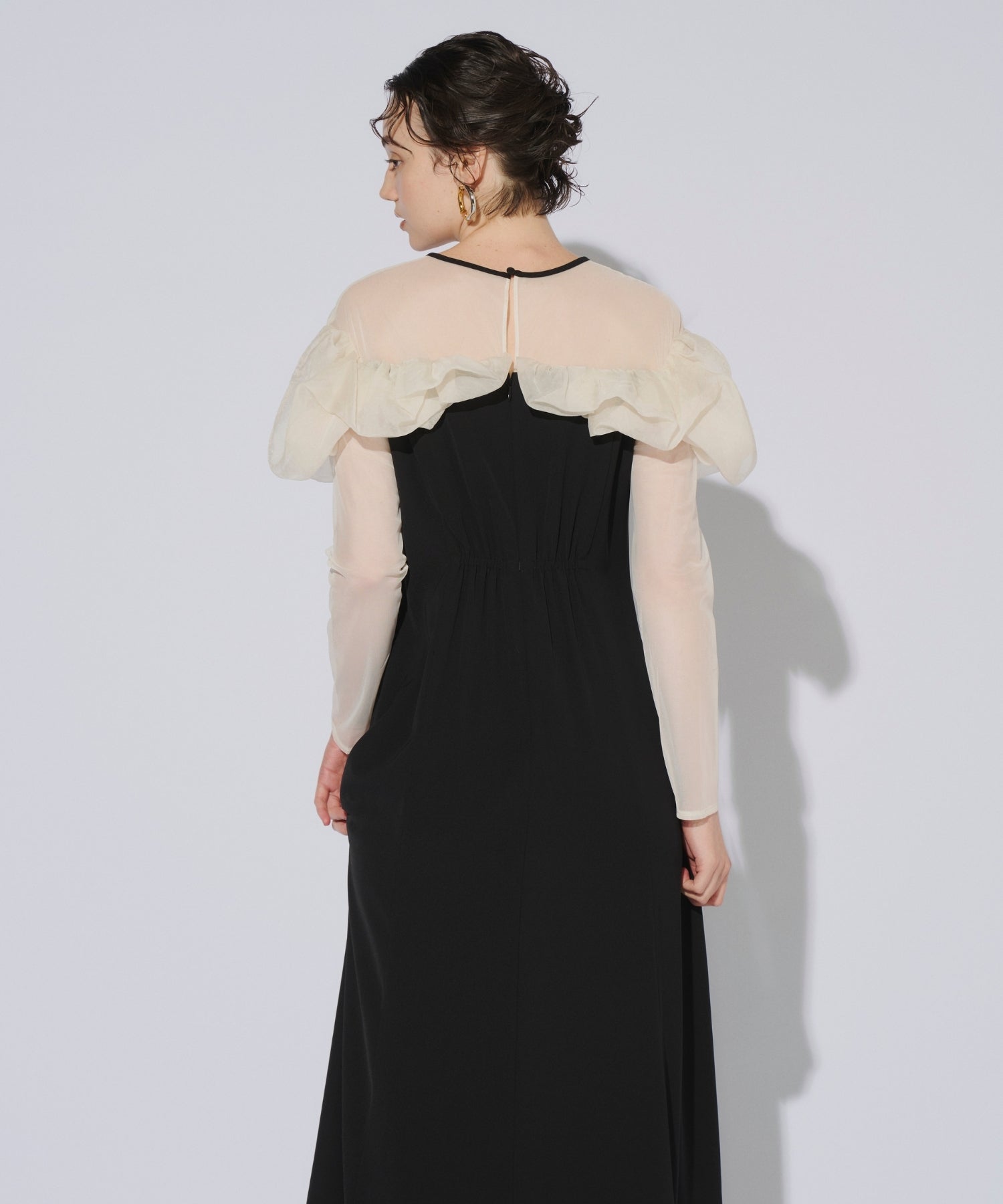 FRILLS FLARE DRESS