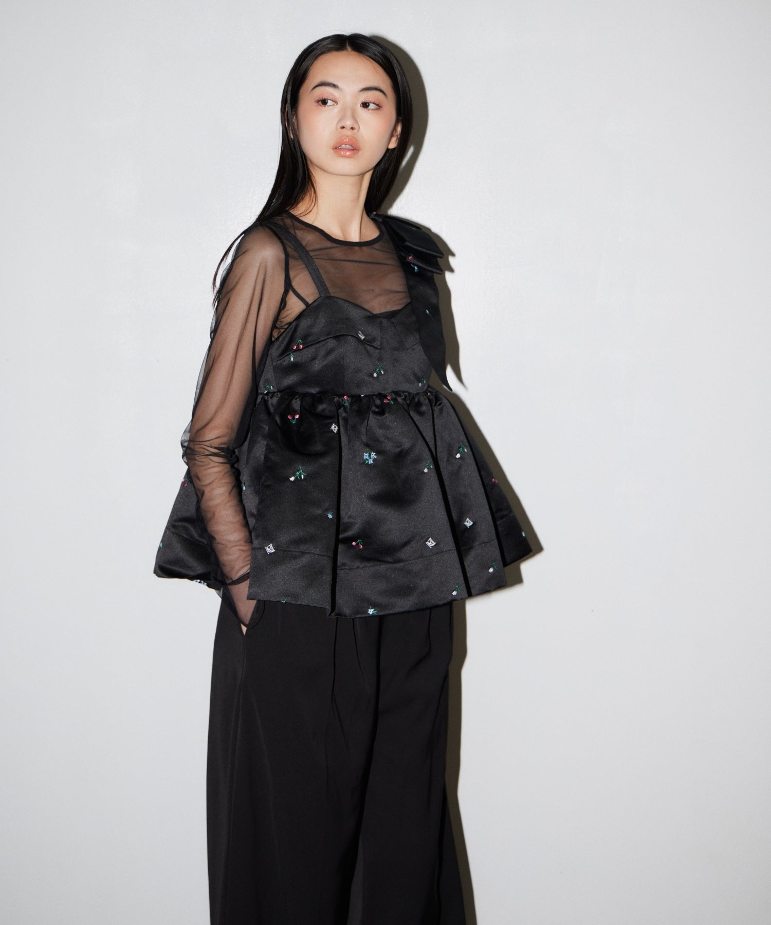 【POPUP】ASYMMETRY RIBBON SET UP