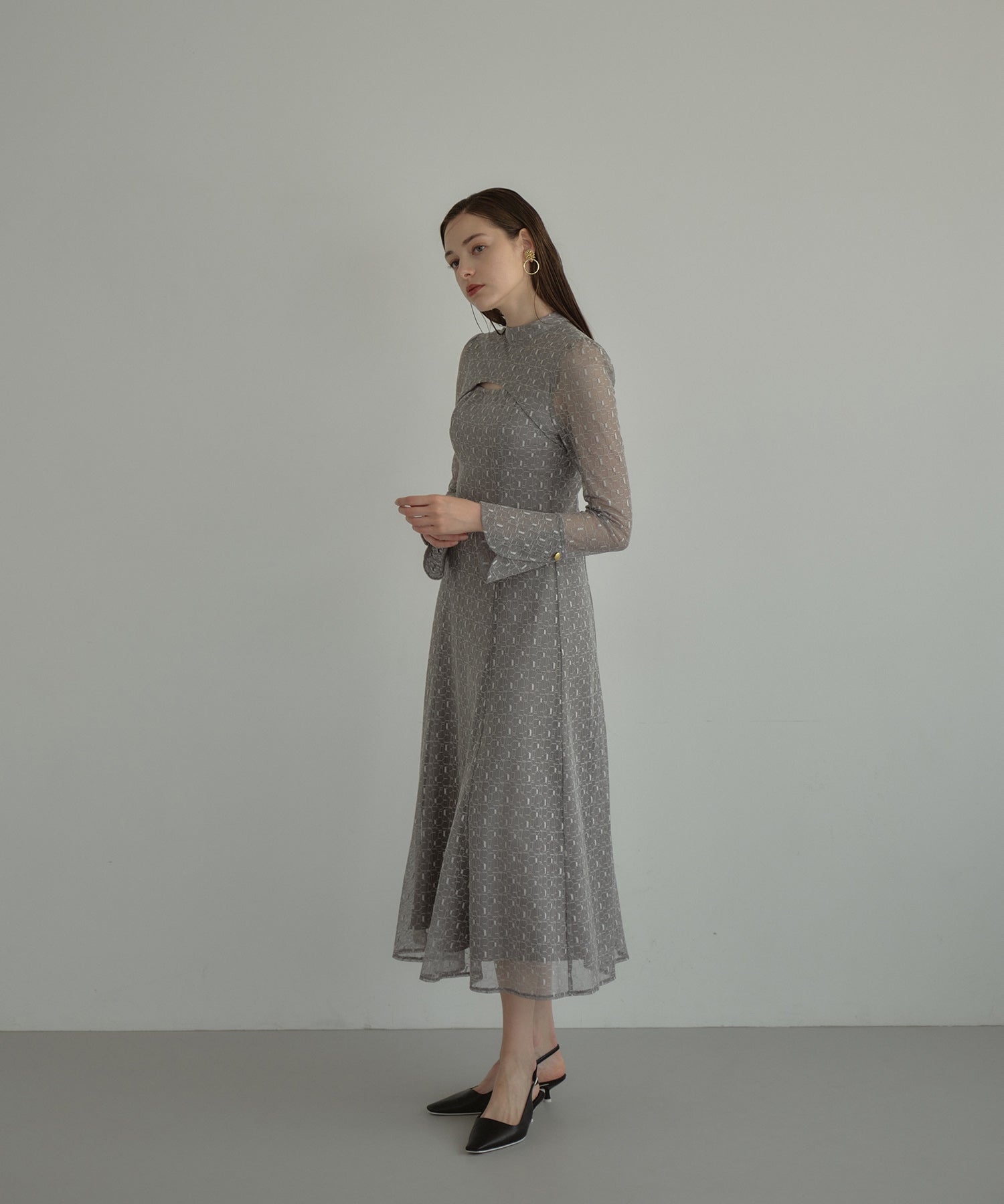BACK OPEN GEOMETRIC DRESS