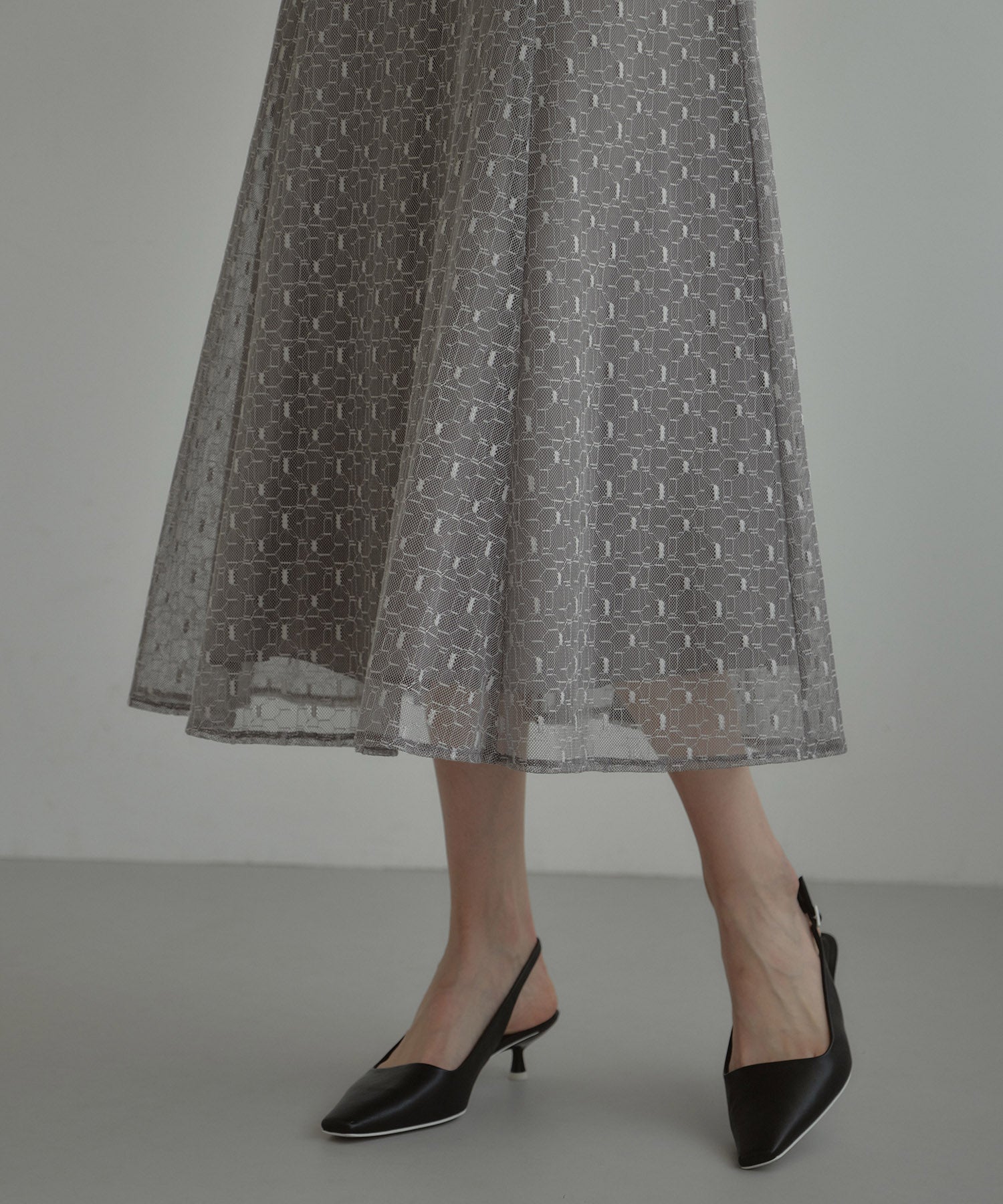 BACK OPEN GEOMETRIC DRESS