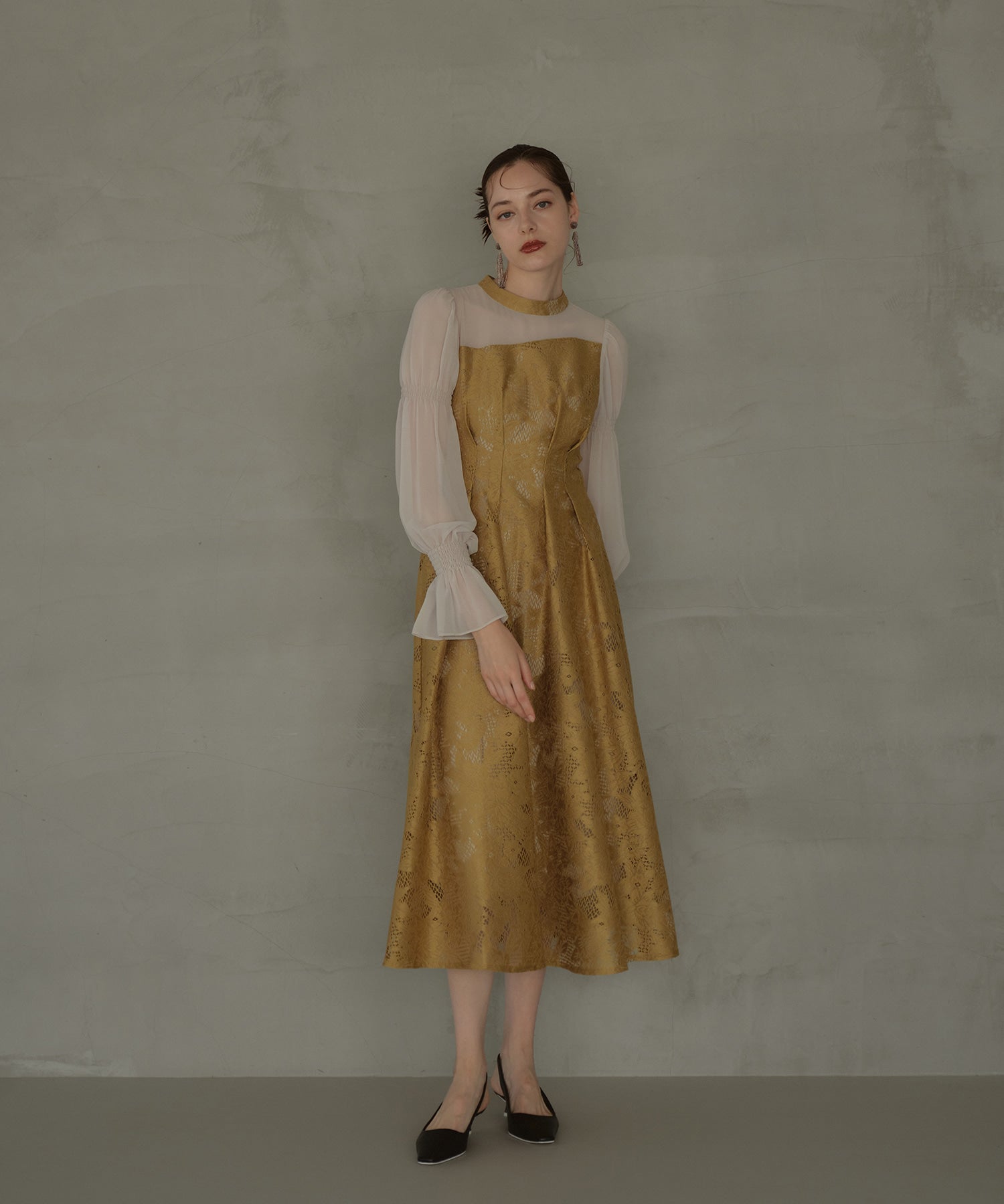 ASYMMETRY TACK DRESS