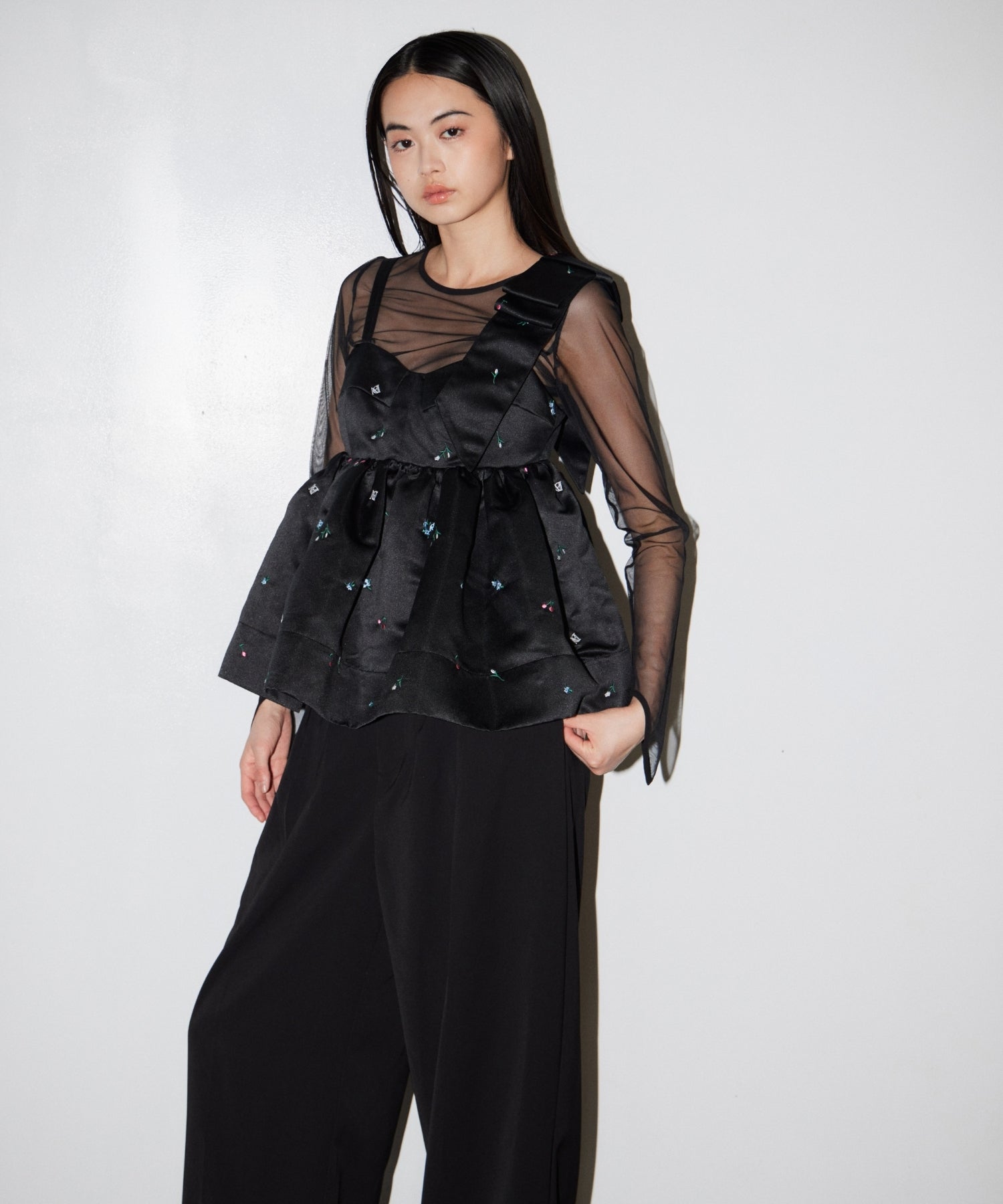 【POPUP】ASYMMETRY RIBBON SET UP