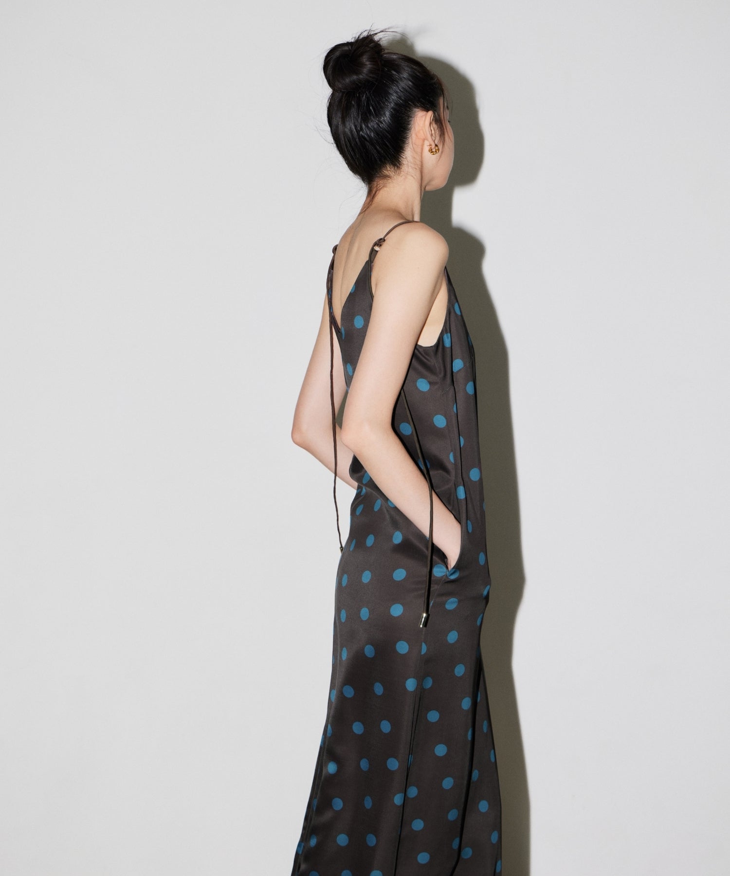 【POPUP】MINIMAL DOT SATIN DRESS