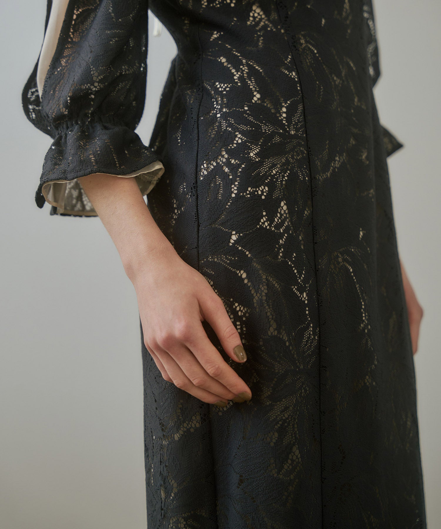 ROUND CUT DRESS