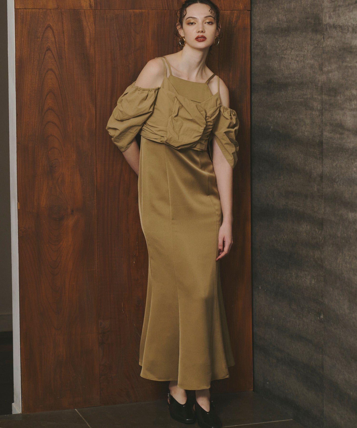 DETAIL TOPS SET DRESS