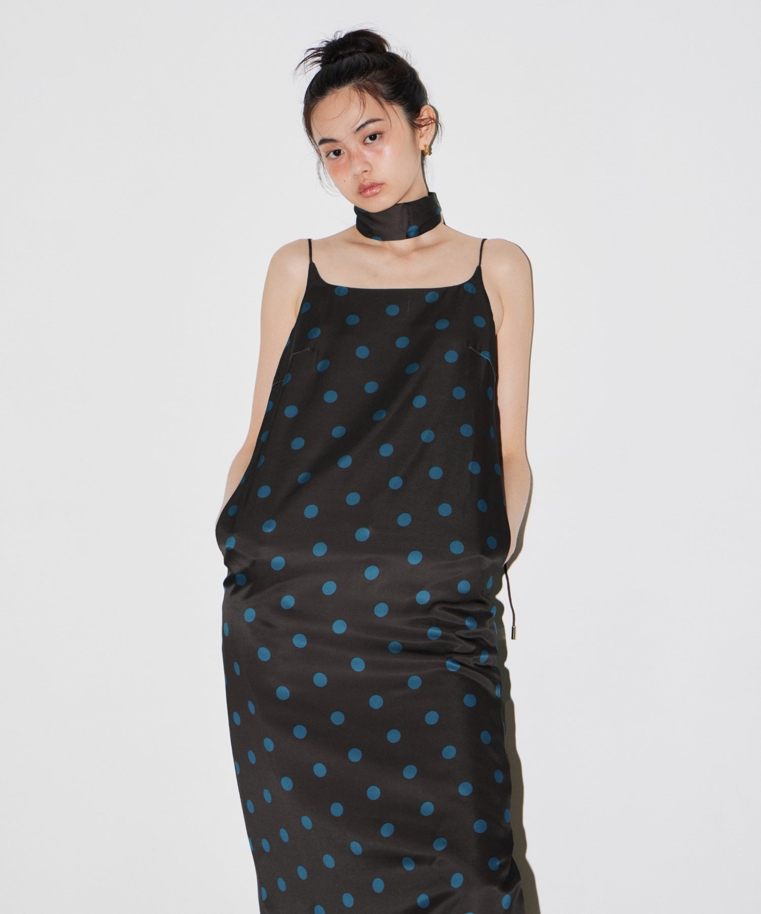 【POPUP】MINIMAL DOT SATIN DRESS