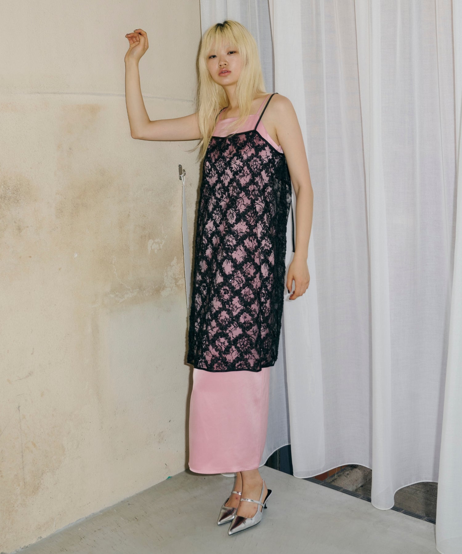 KIRAKIRA FLUFFY LACE DRESS