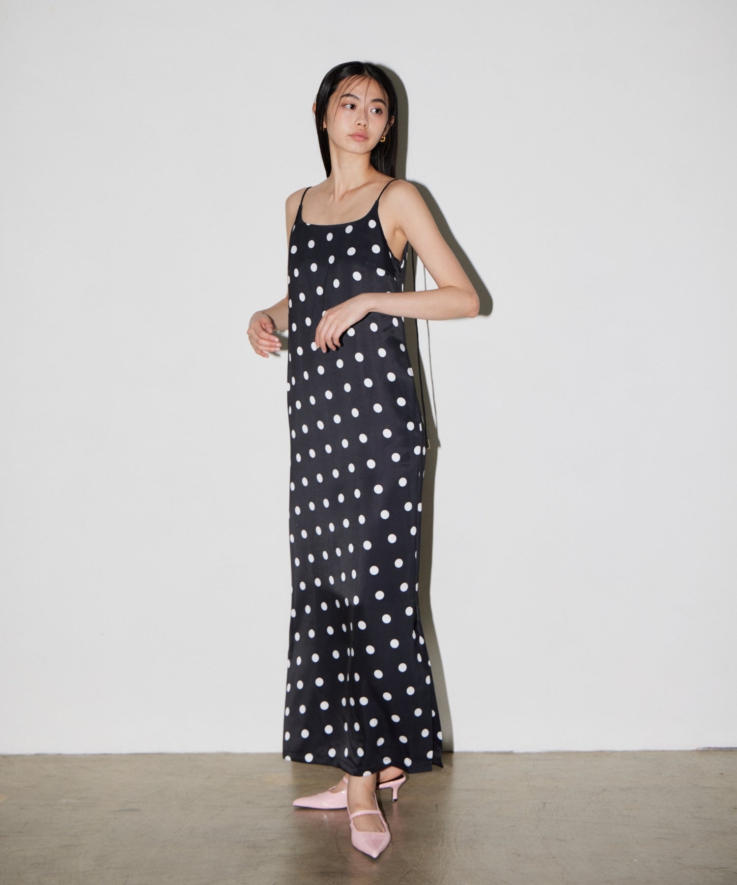 【POPUP】MINIMAL DOT SATIN DRESS