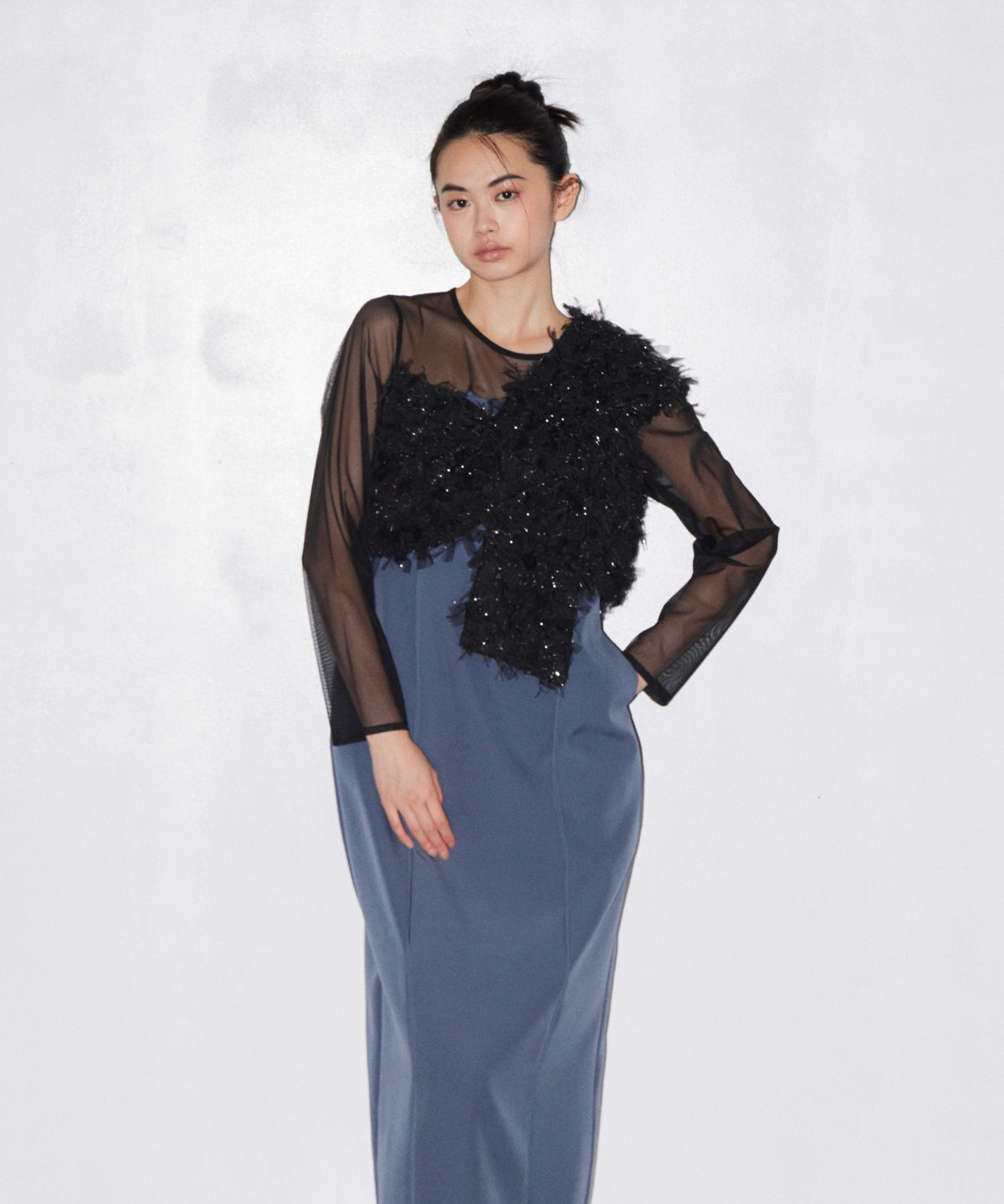 FRINGE GLITTER KNOT DRESS