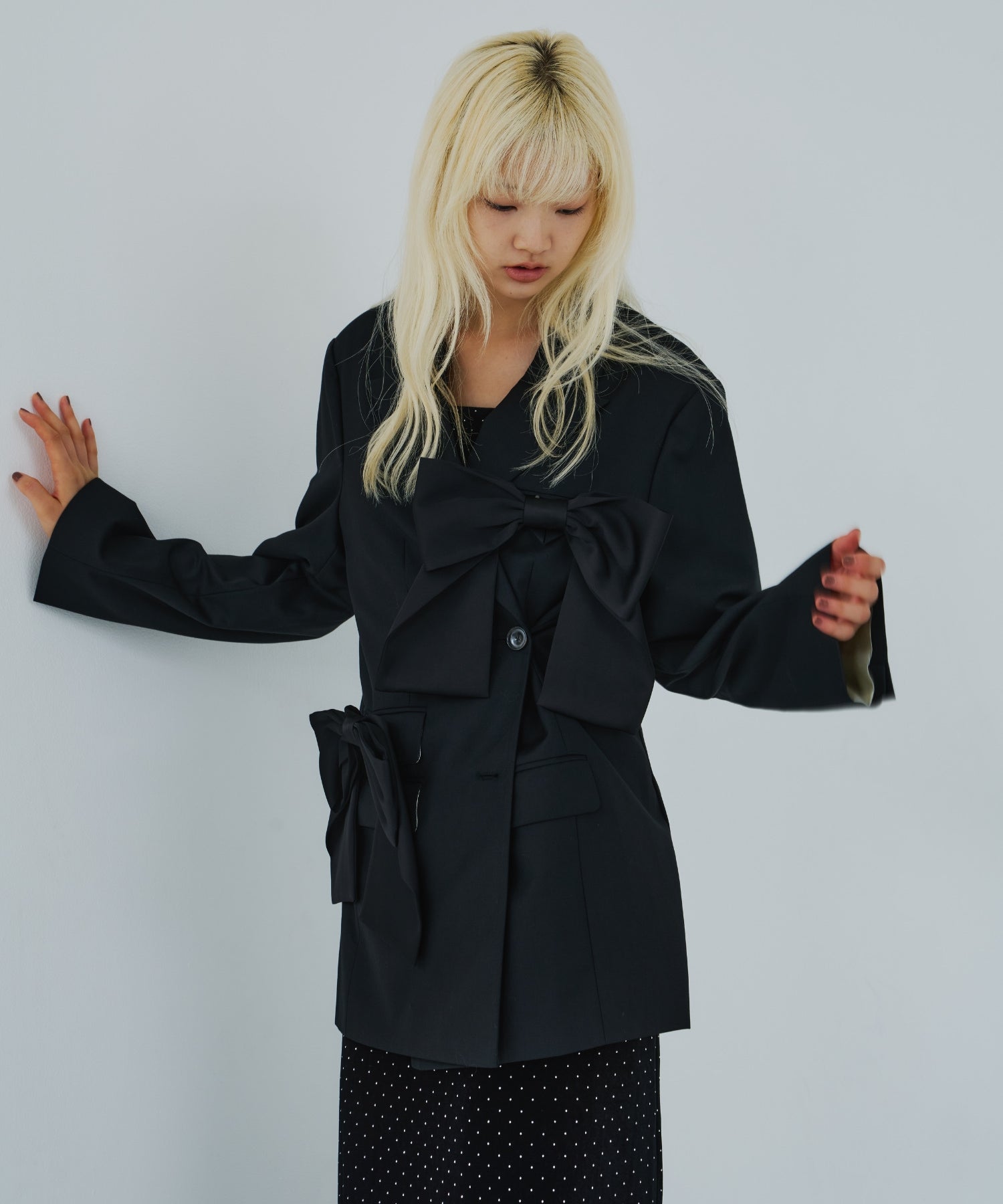 CURVED SQUARE VELOUR DRESS