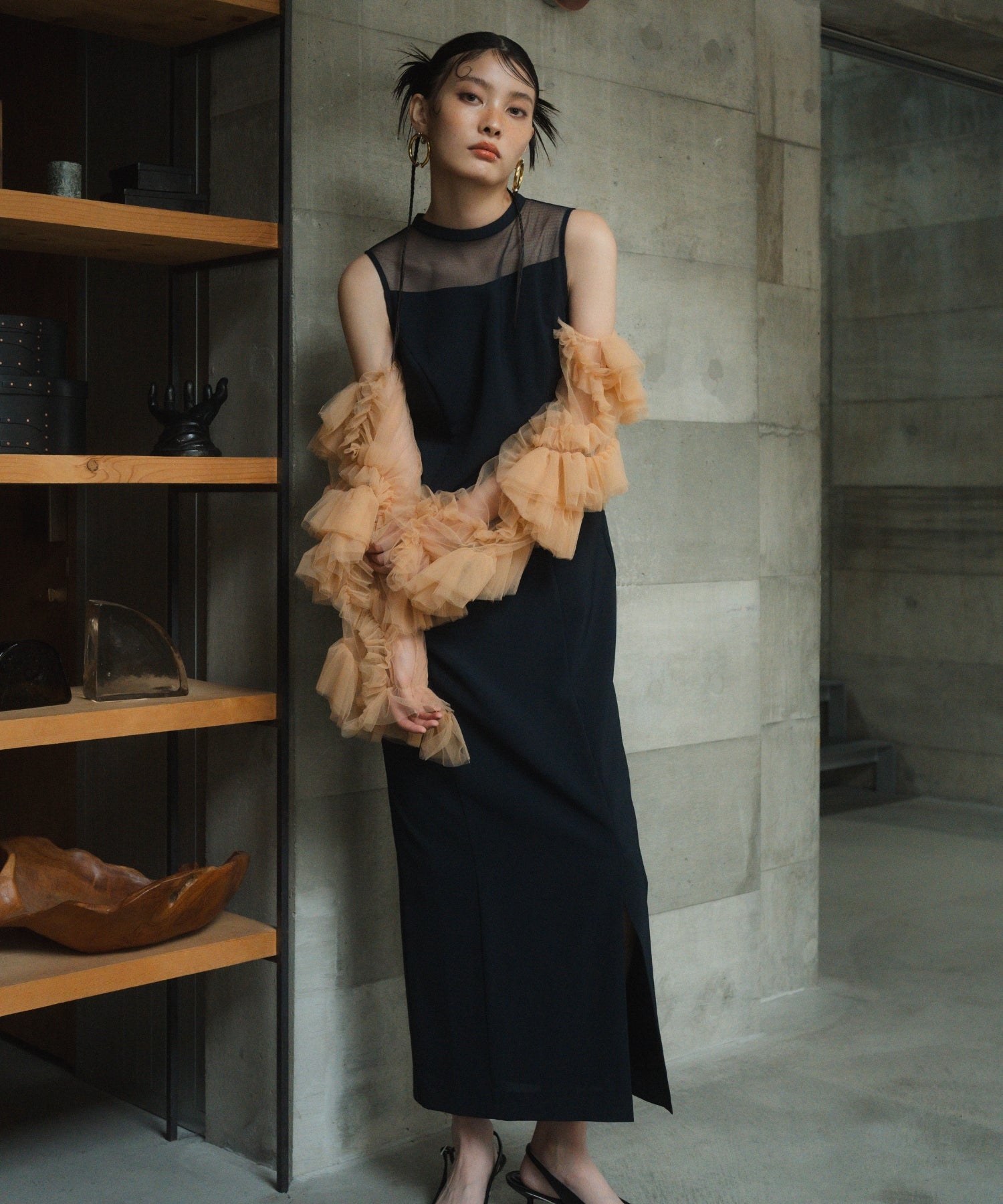 DETACHED SLEEVE DRESS