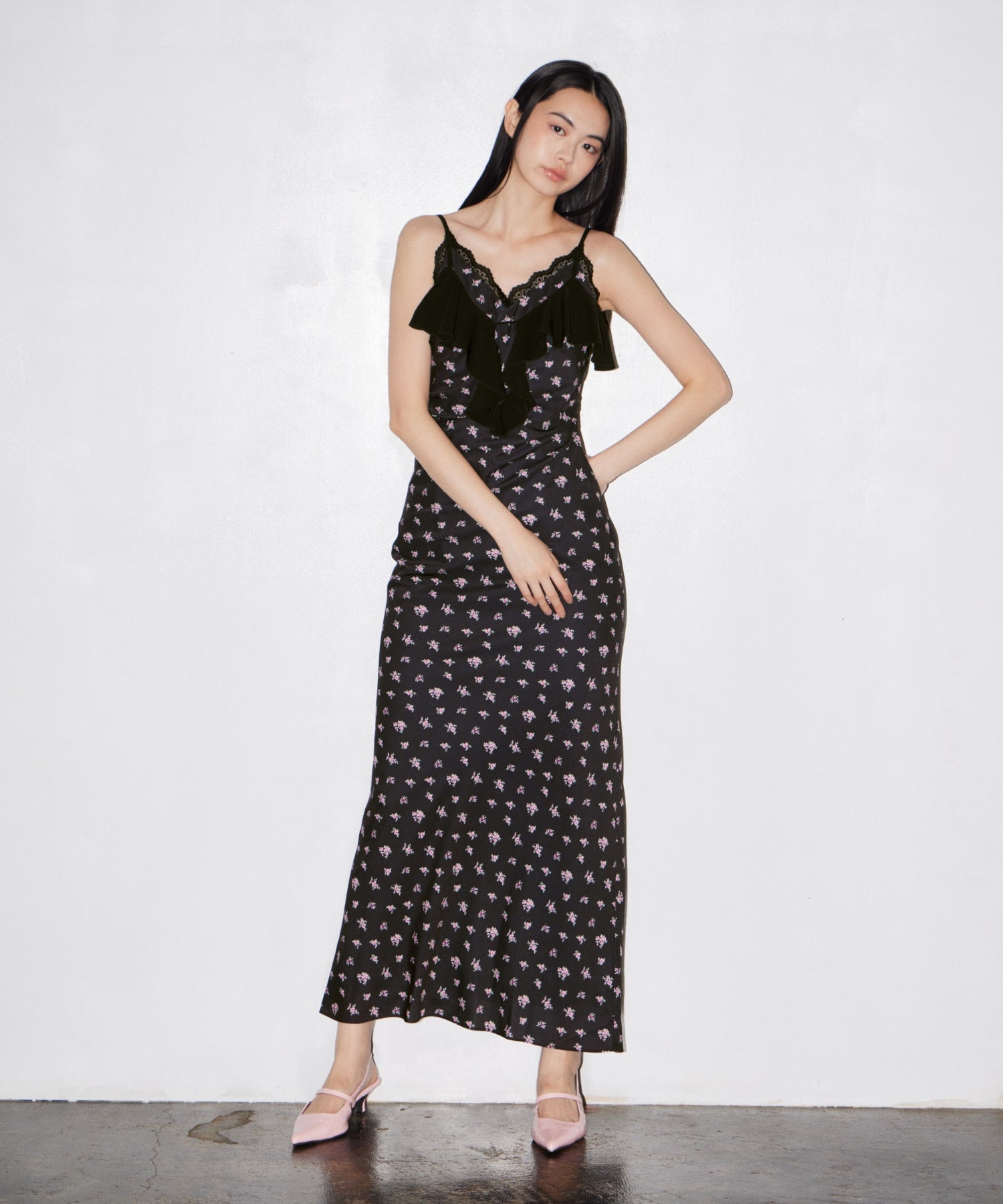 PRINT RUFFLE CUP IN DRESS