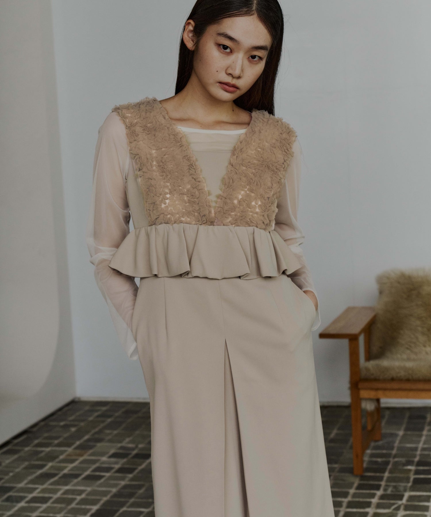 VOLUME TULLE PEPLUM DRESS