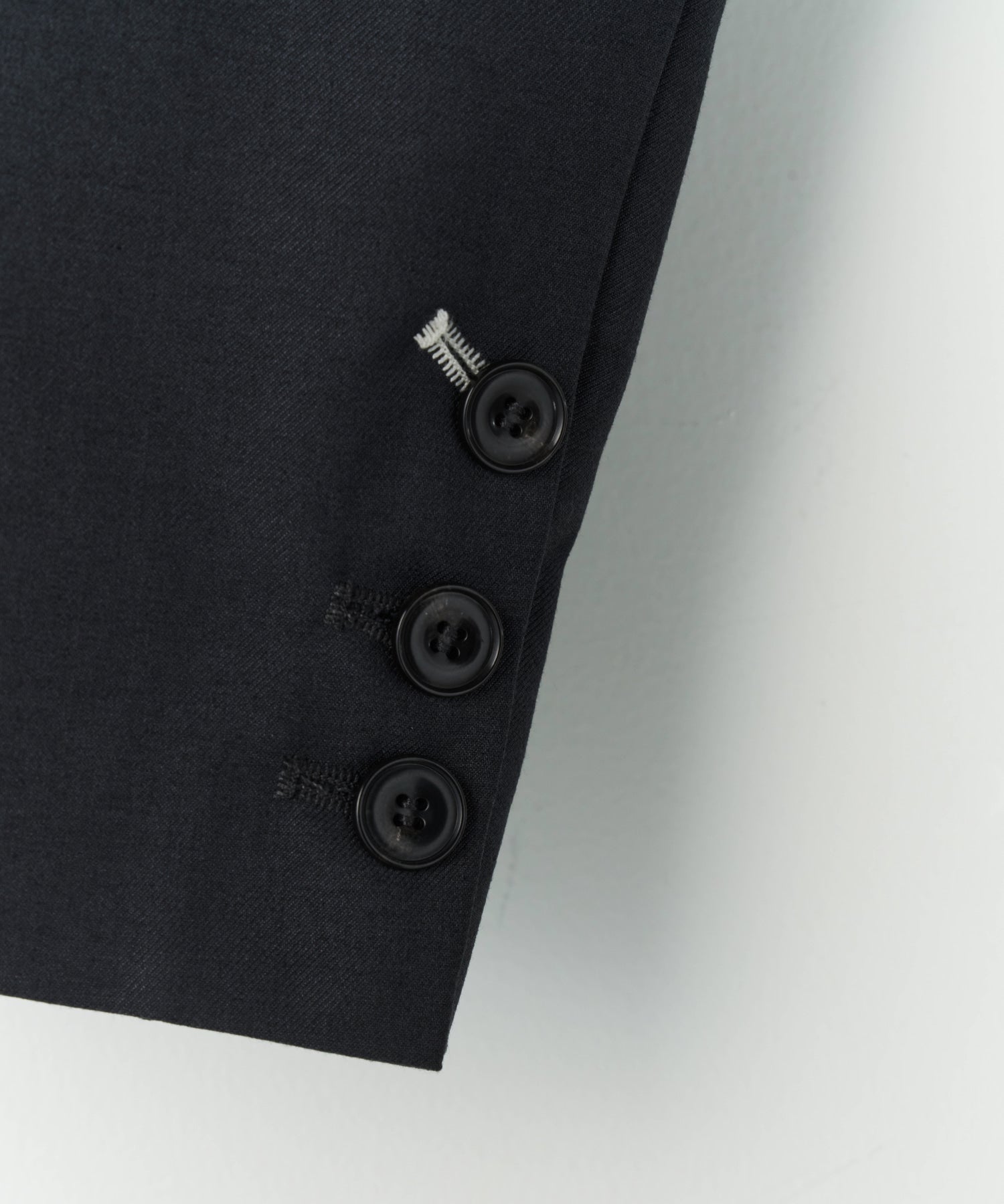 SLASH POCKETS CROPPED JACKET