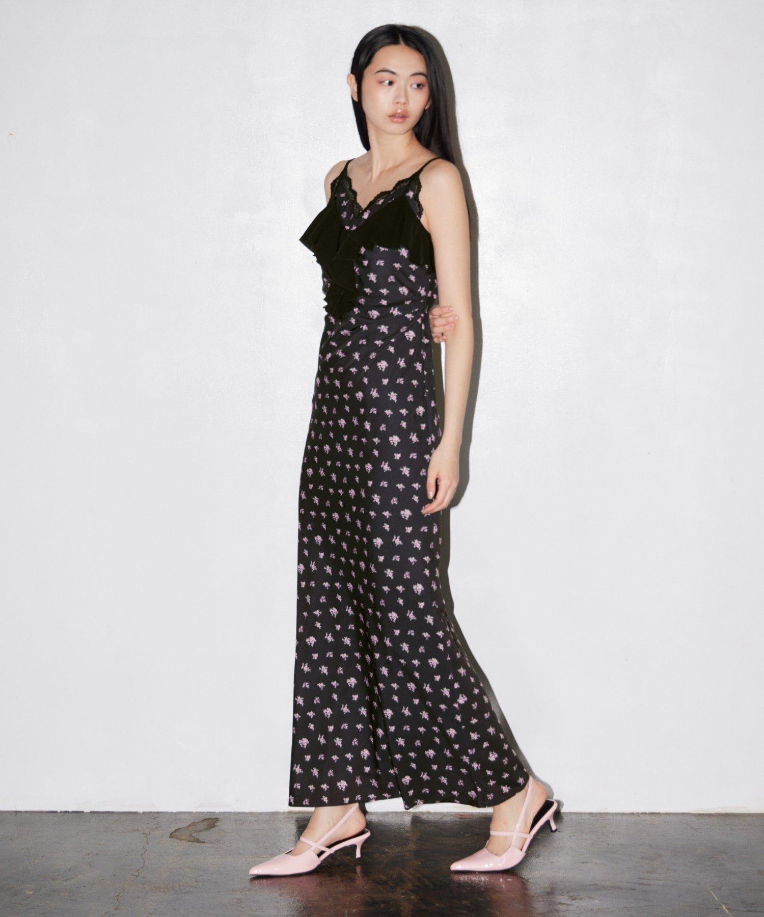 PRINT RUFFLE CUP IN DRESS