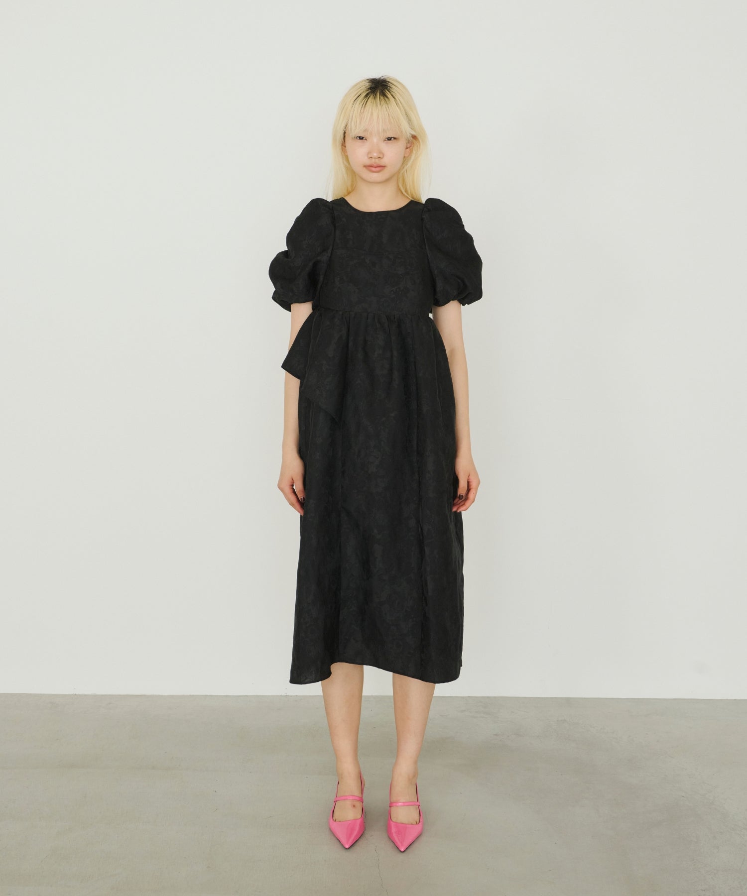 【POPUP】BUBBLE SLEEVE JACQUARD DRESS