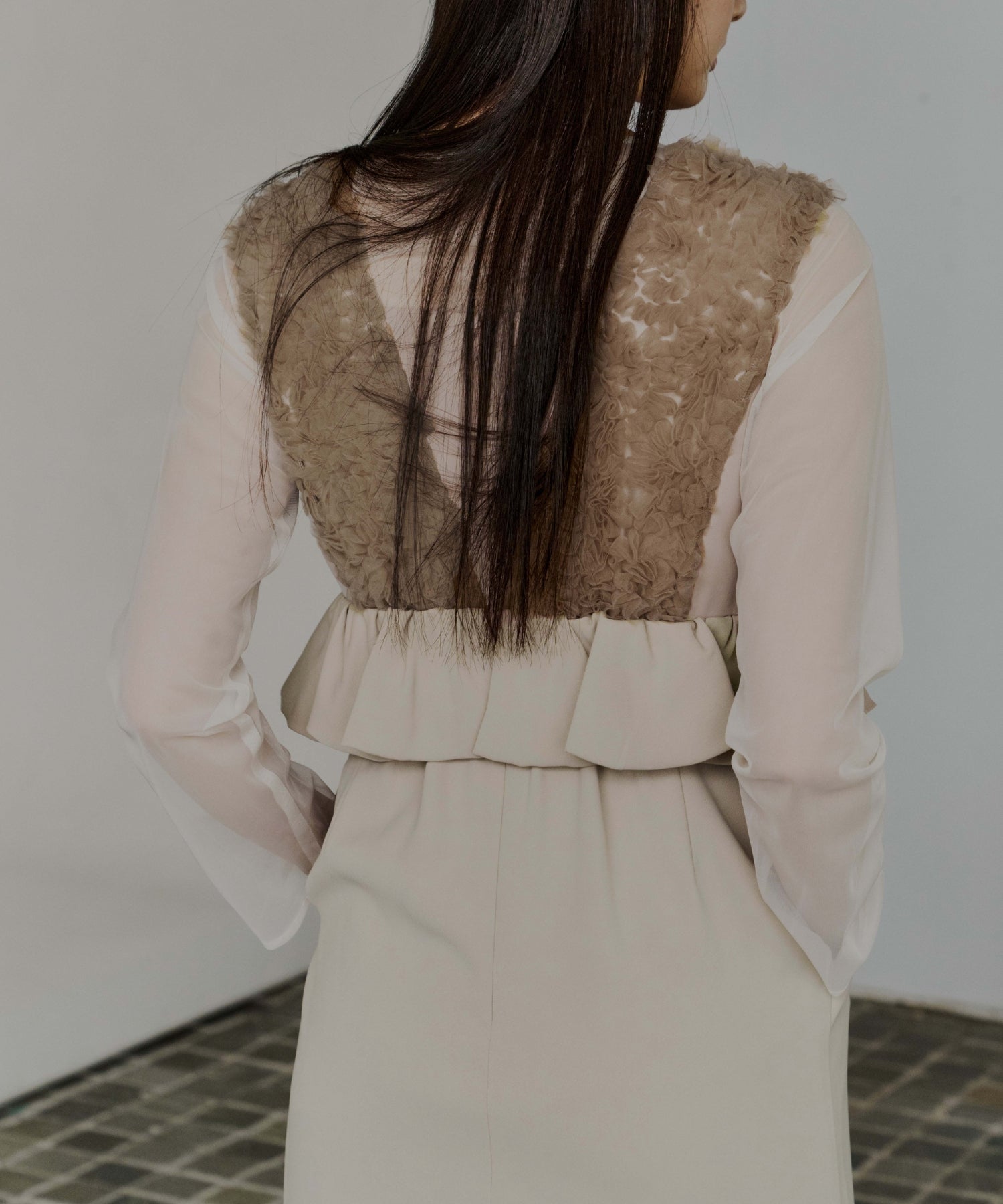 VOLUME TULLE PEPLUM DRESS