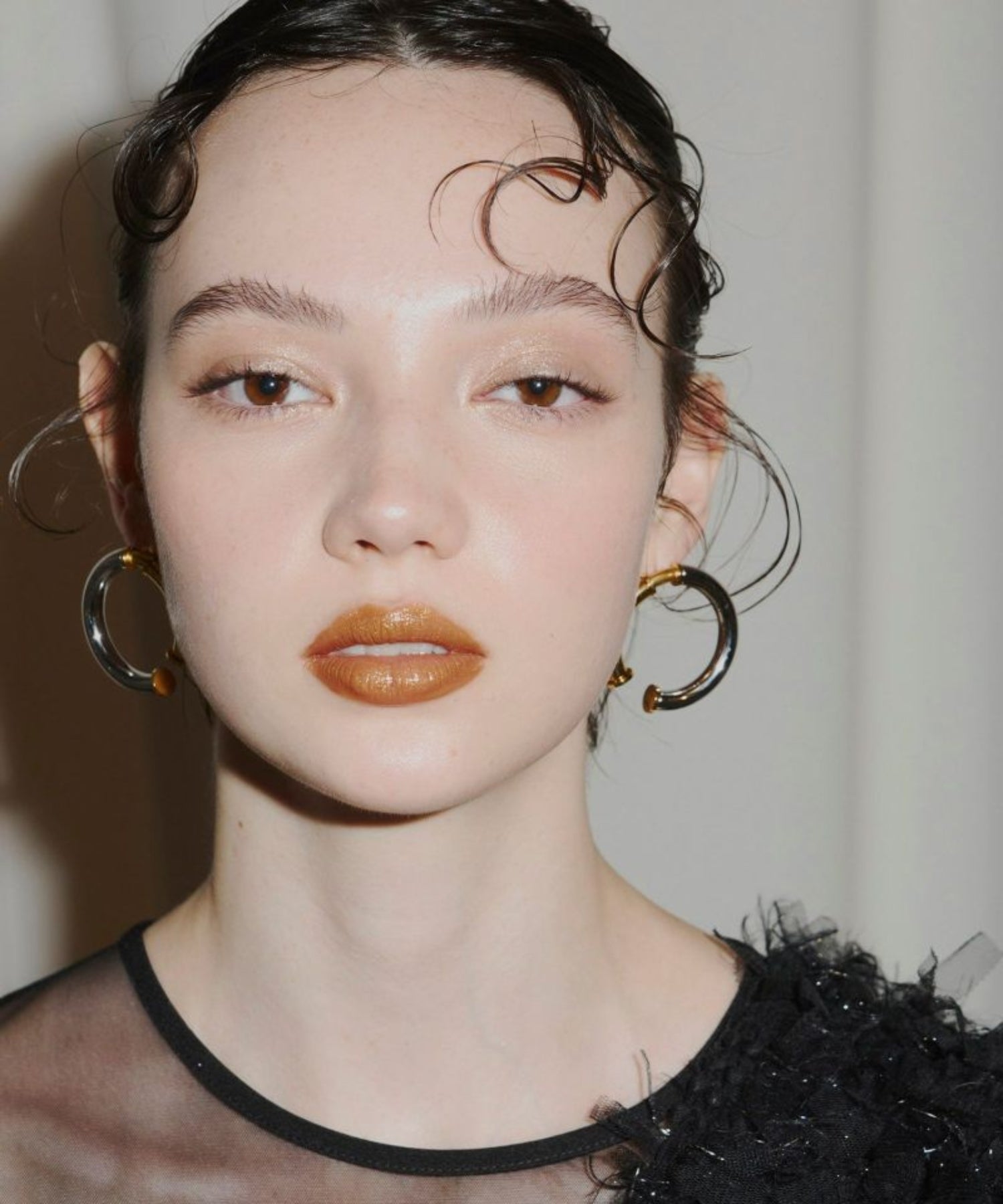 ICONIC RING PIERCE