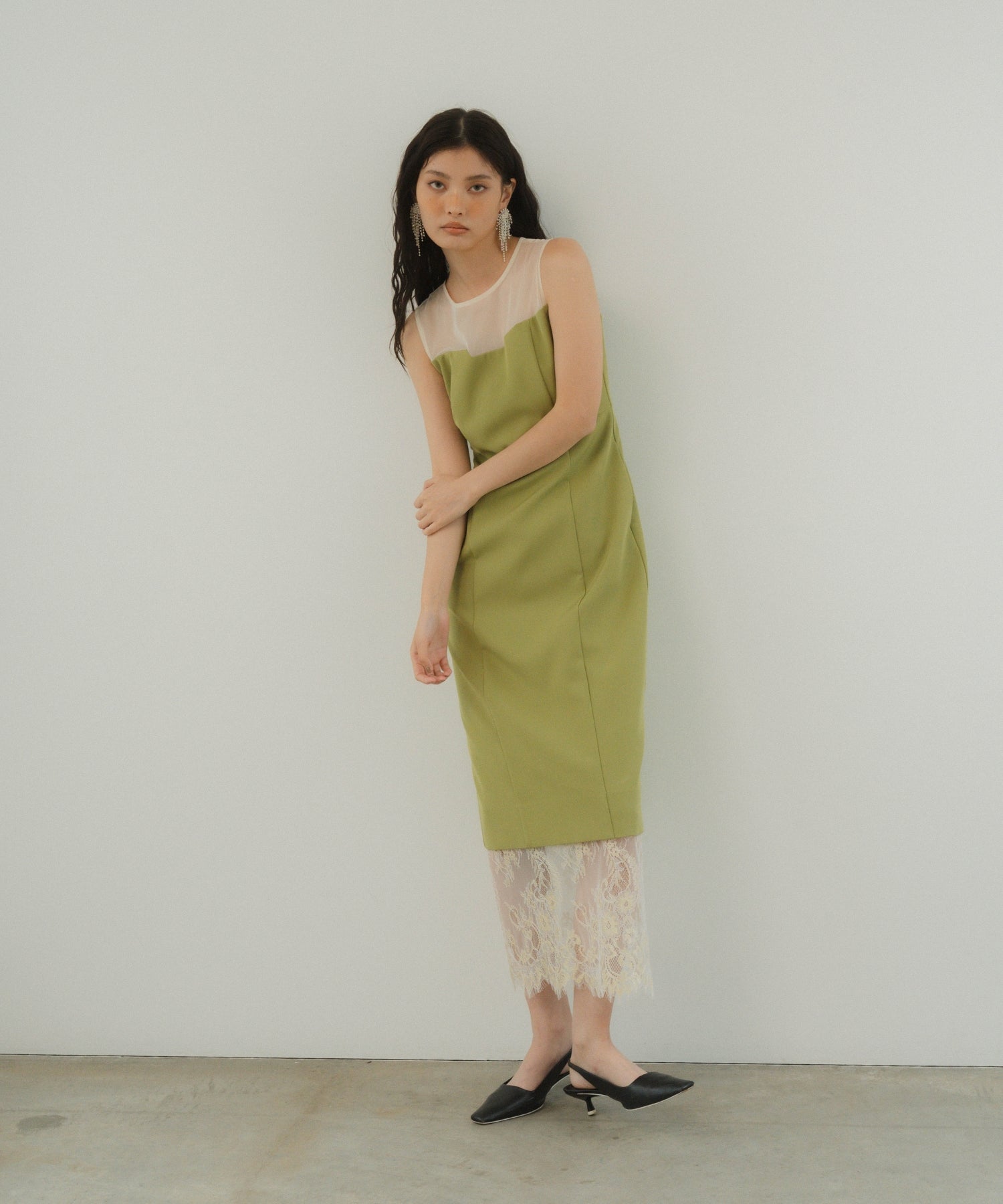 HEM LACE DRESS