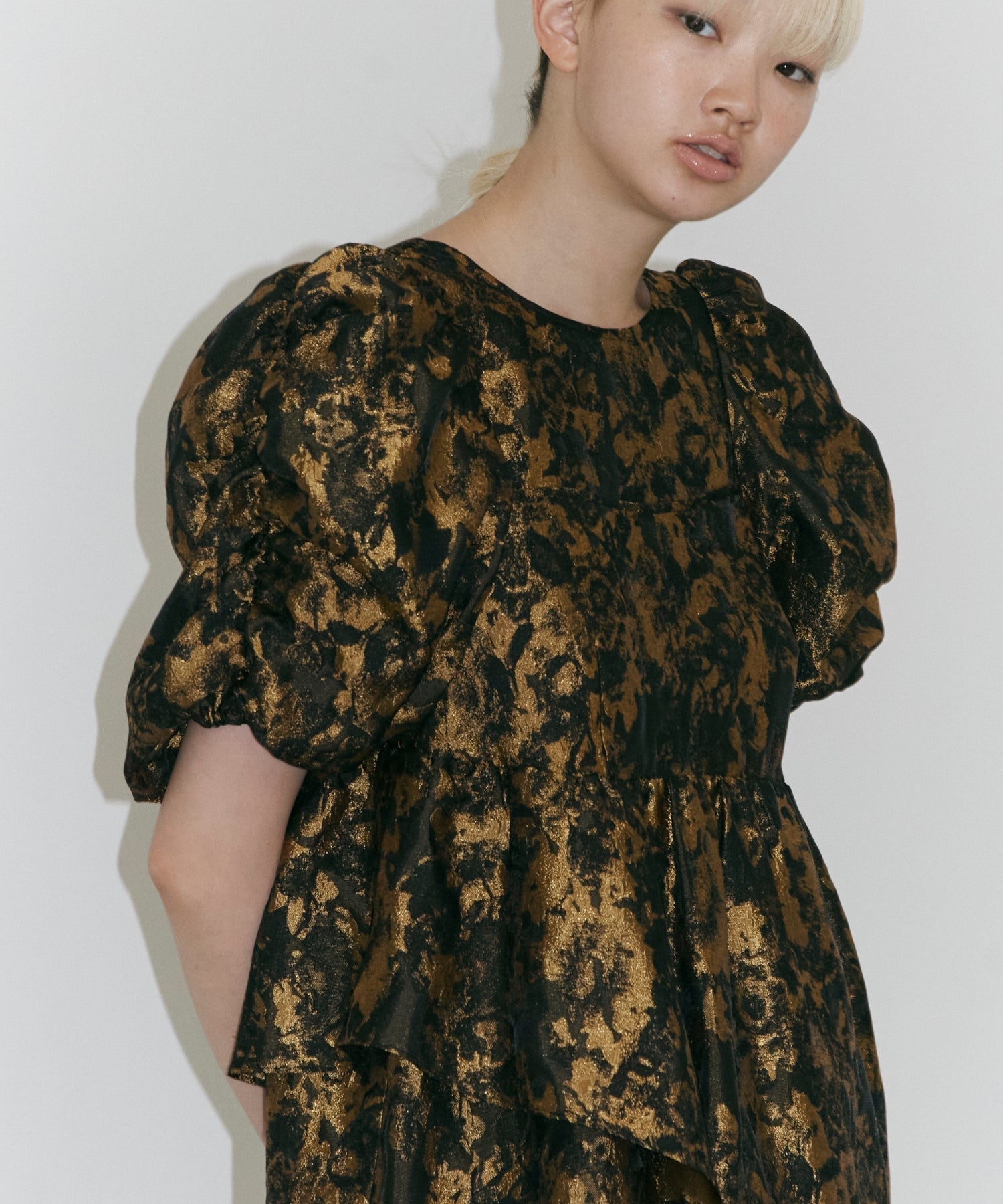 【POPUP】BUBBLE SLEEVE JACQUARD DRESS