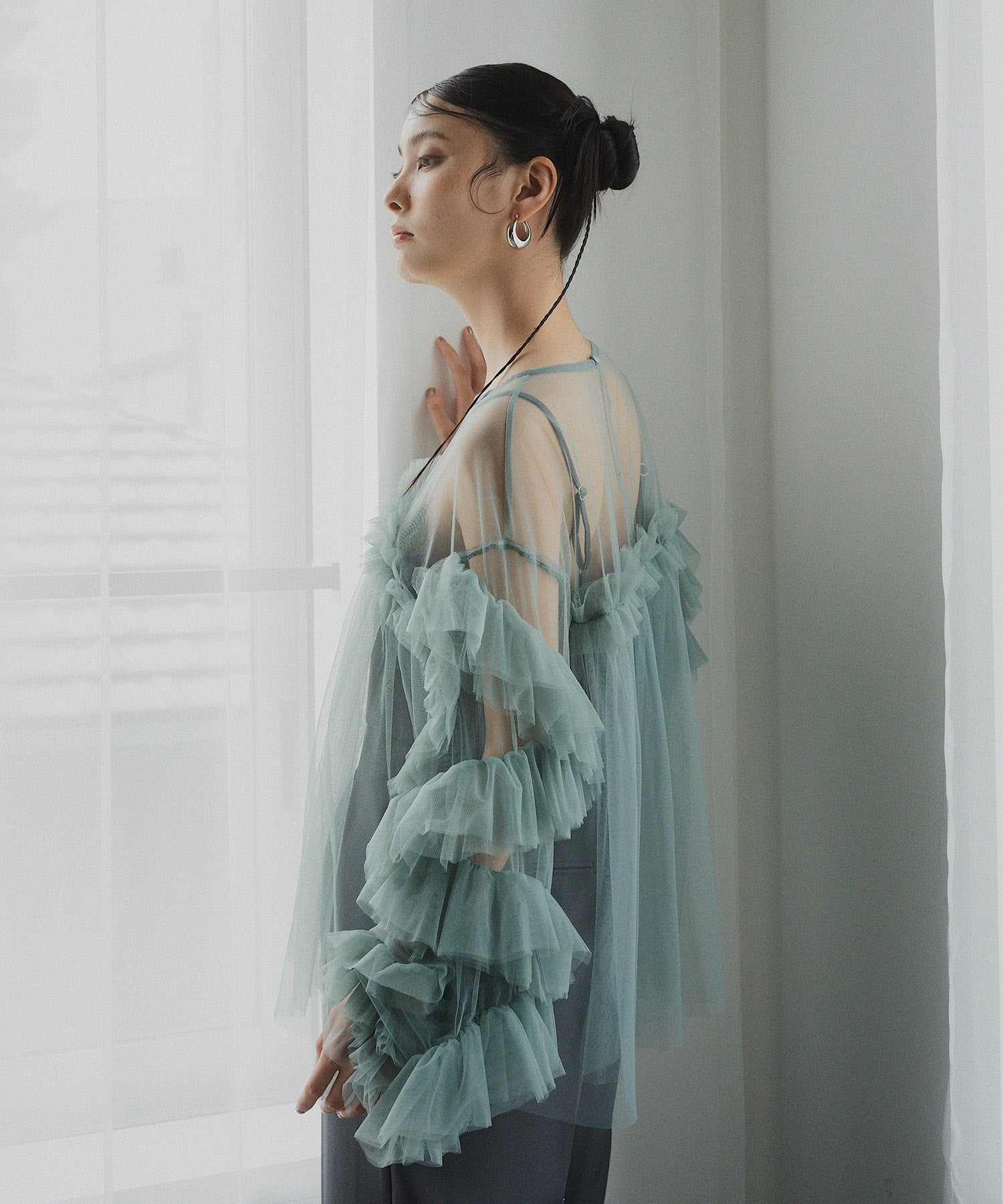 DECORATIVE TULLE TOPS