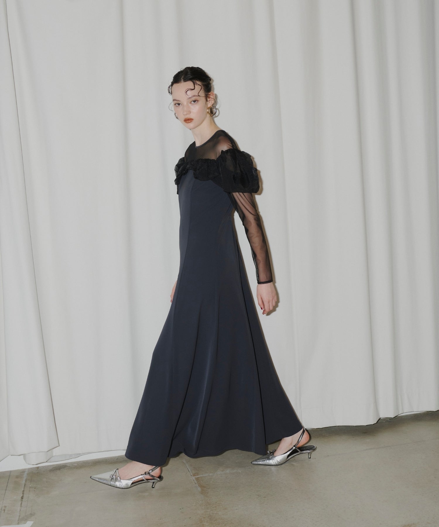 FRILLS FLARE DRESS