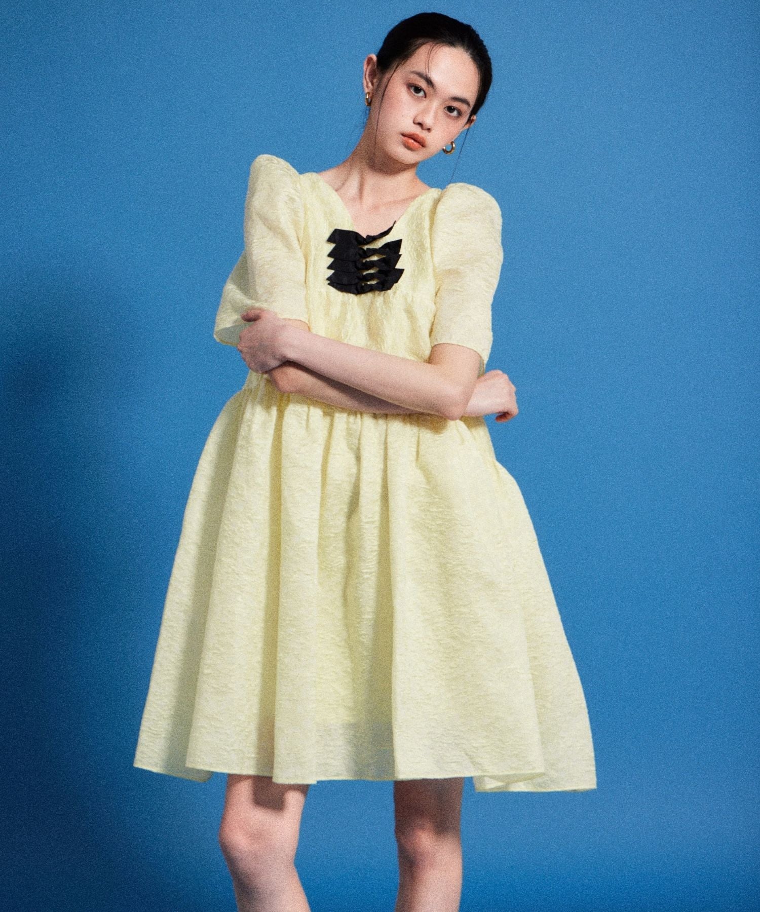 EDGE RIBBON MINI DRESS