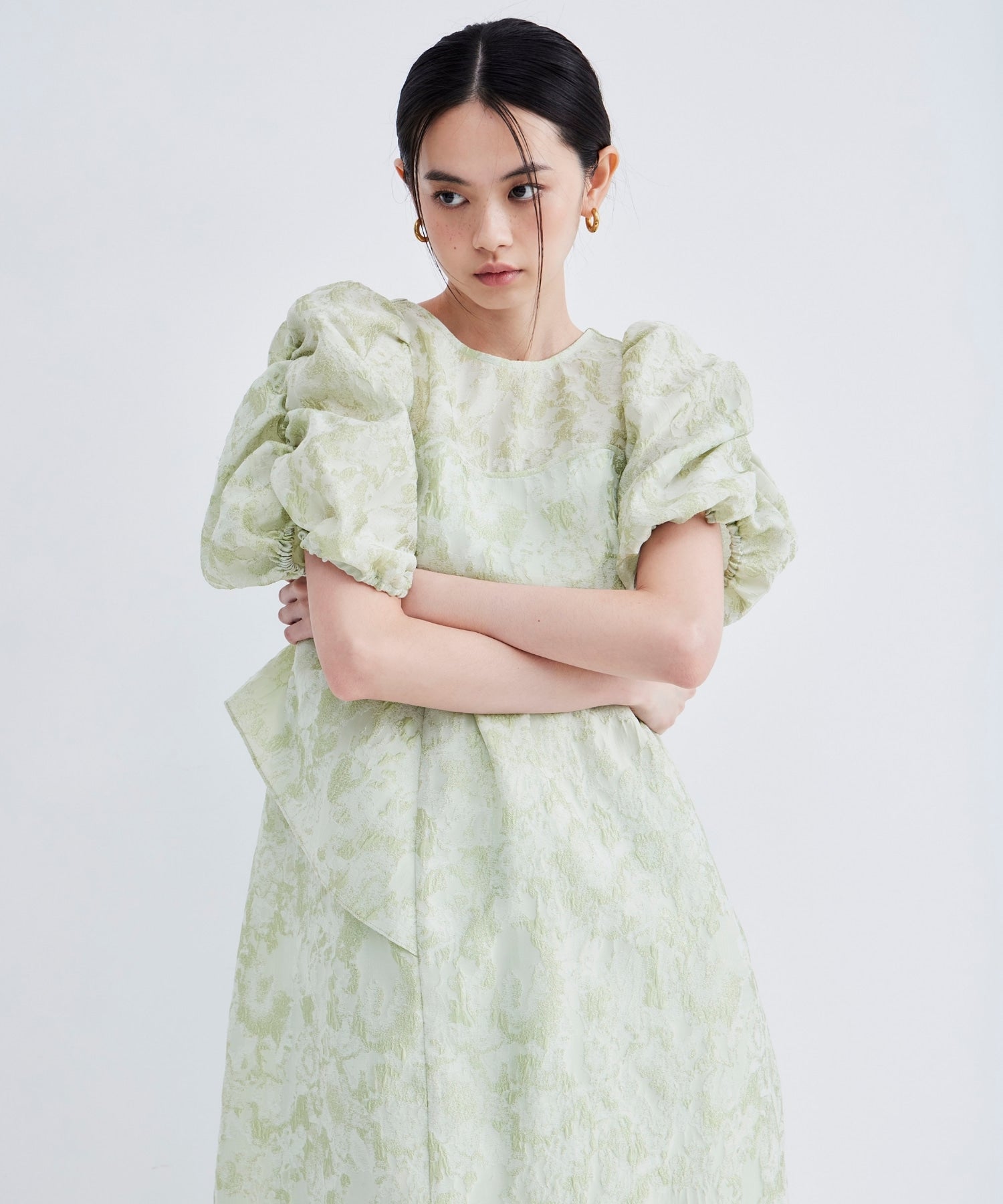 【POPUP】BUBBLE SLEEVE JACQUARD DRESS