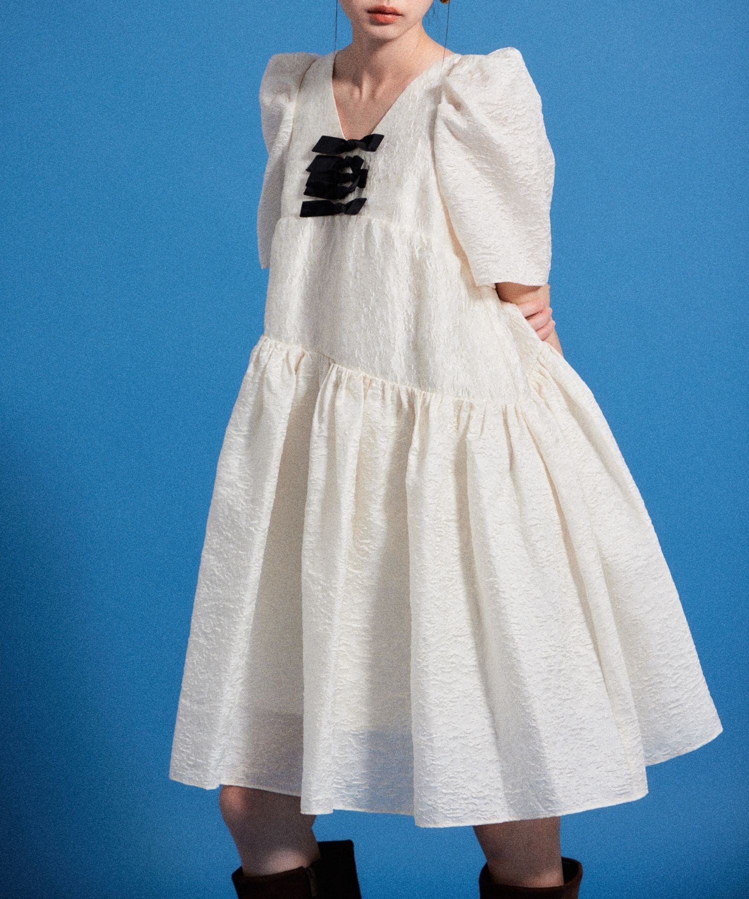 EDGE RIBBON MINI DRESS