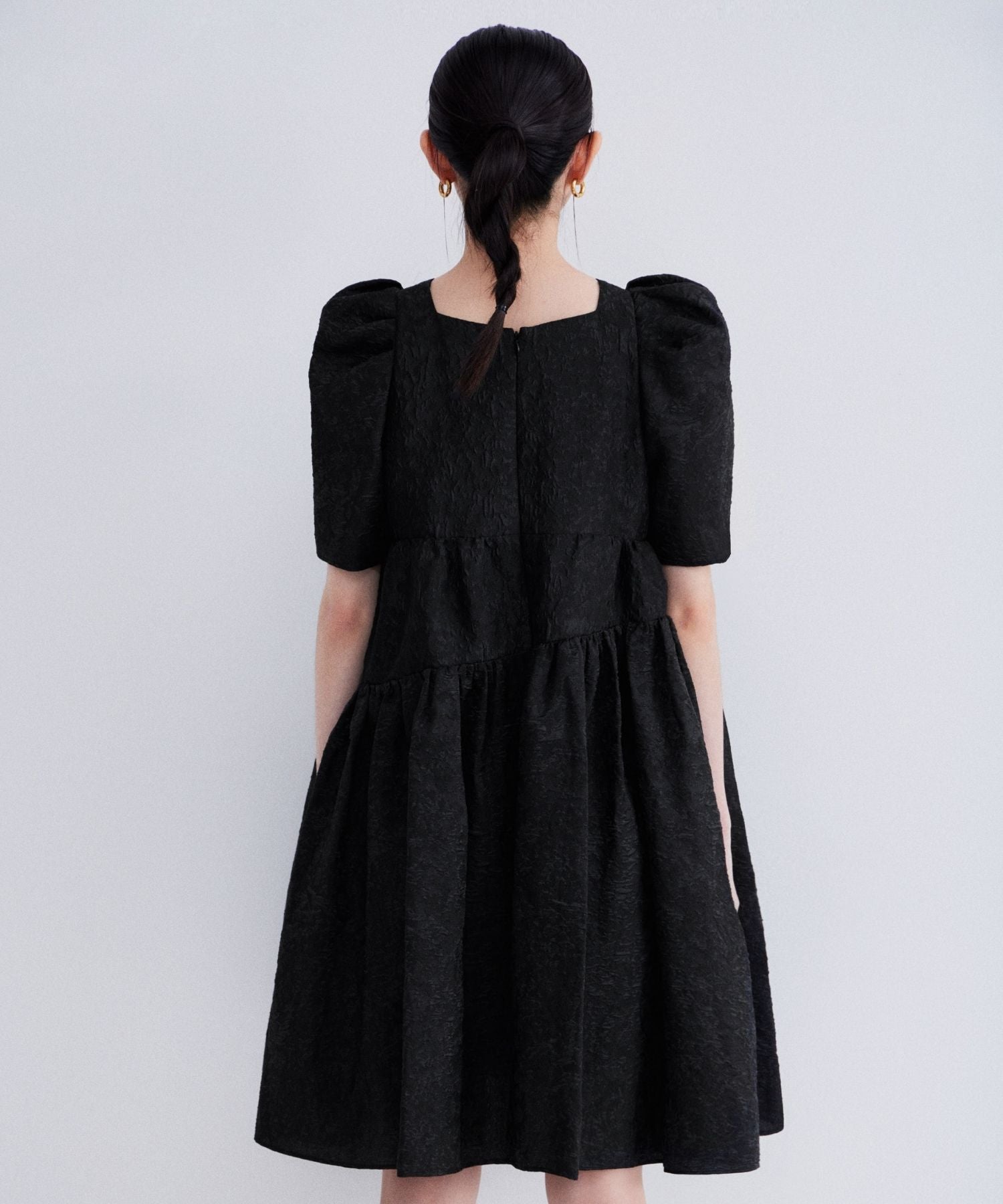 EDGE RIBBON MINI DRESS