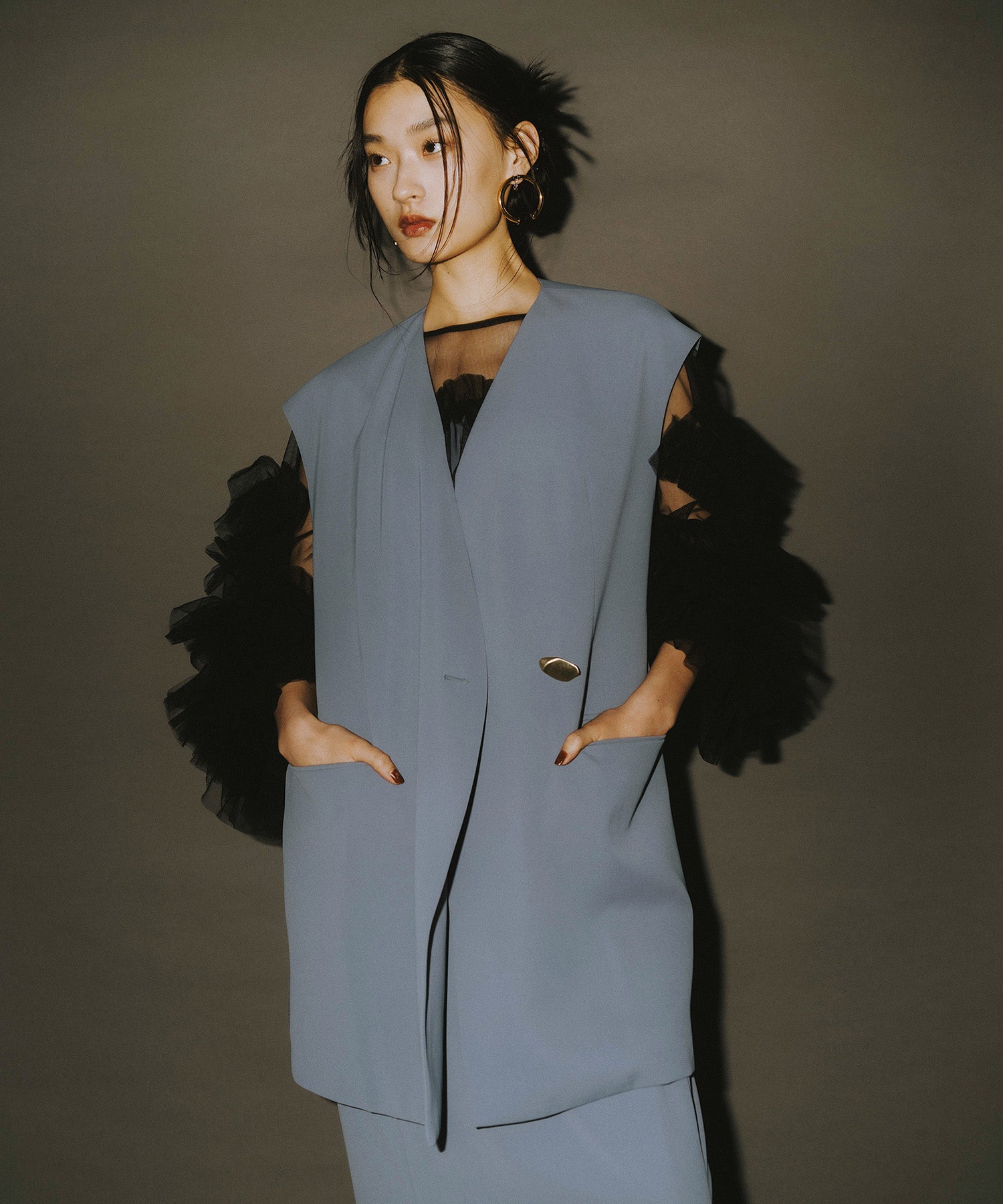 BACK SHEER GILET SETUP DRESS
