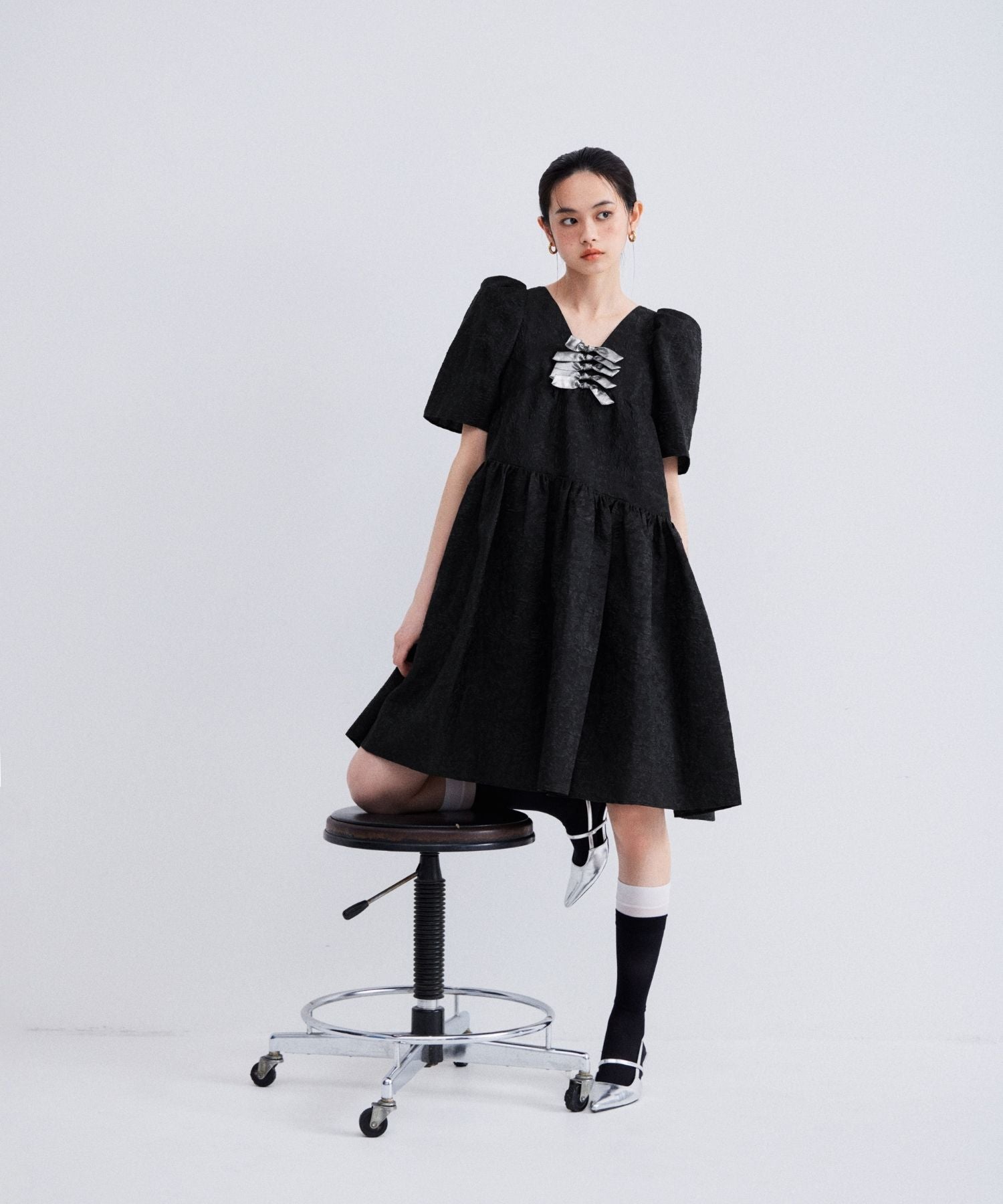 EDGE RIBBON MINI DRESS