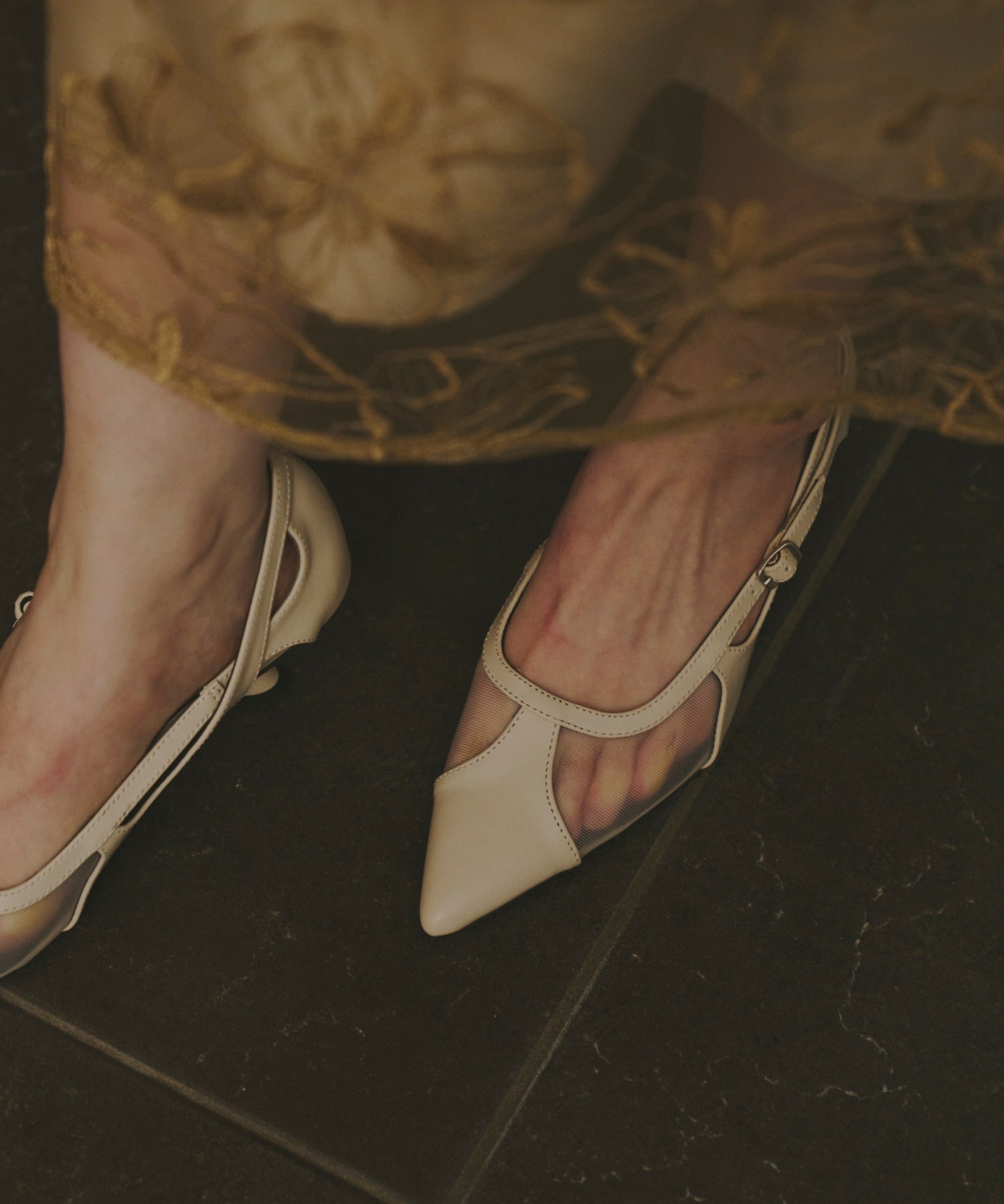 POINTED TOE SHOES