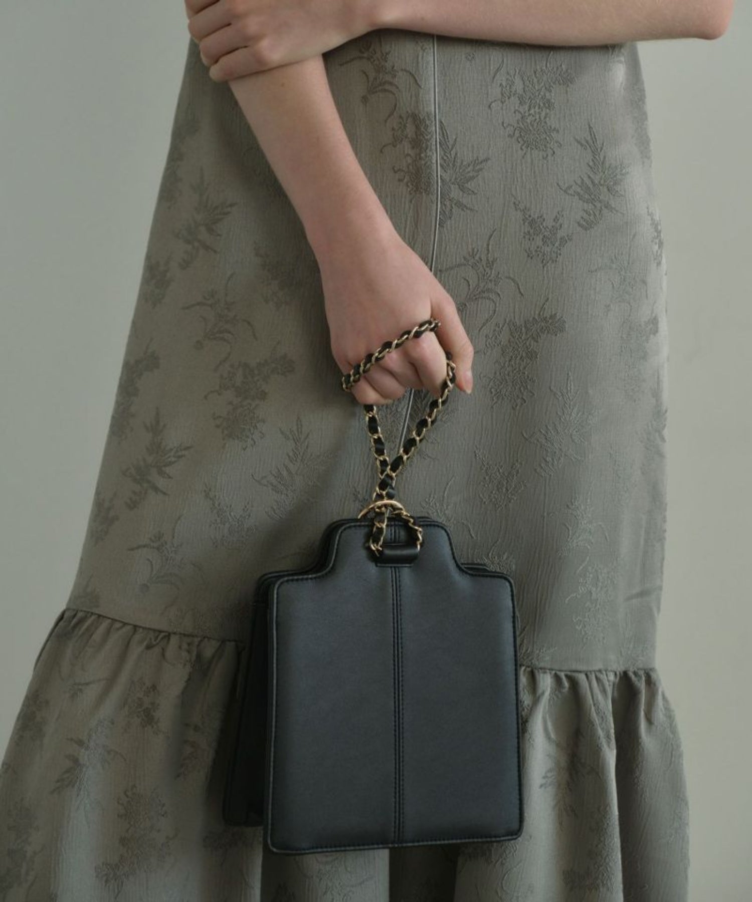 ONE HANDLE SQUARE BAG