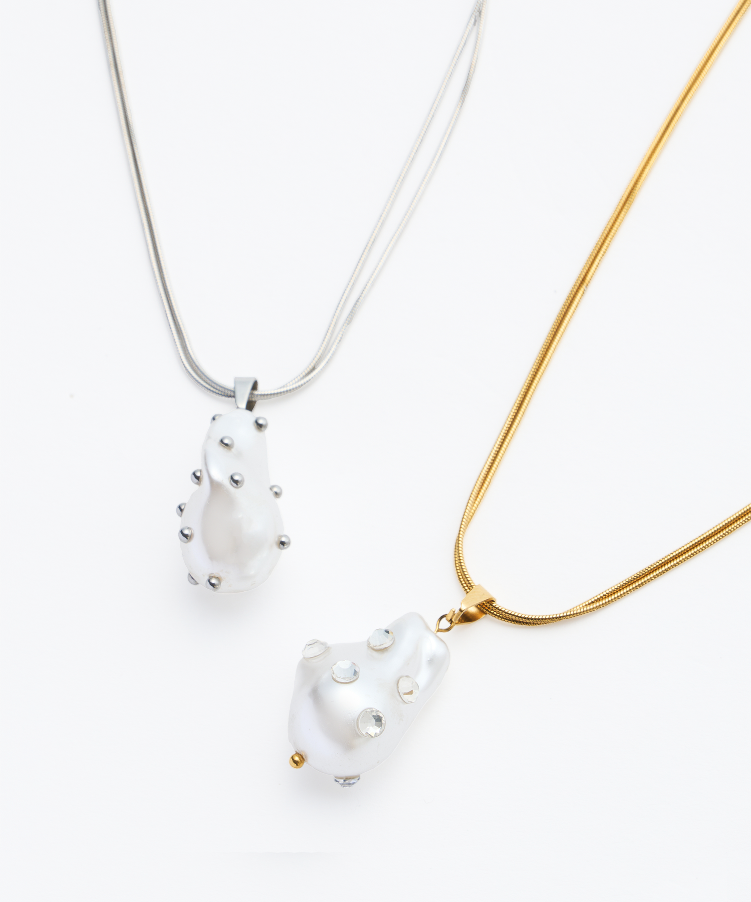 BAROQUE PEARL NECKLACE