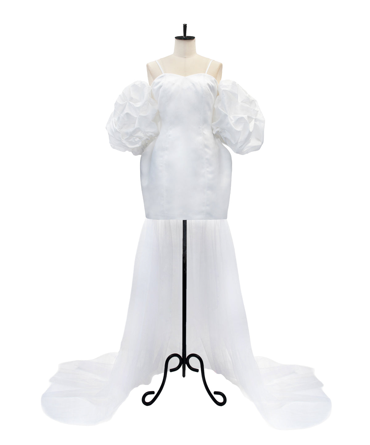 BLISS DRESS ホワイト 正面全身物撮りパターン2画像